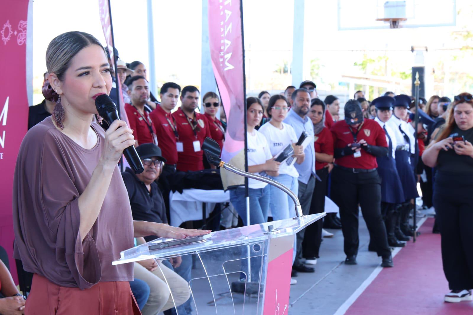 $!Mazatlán recibe a más de 50 escoltas y bandas en Encuentro Nacional Perla del Pacífico