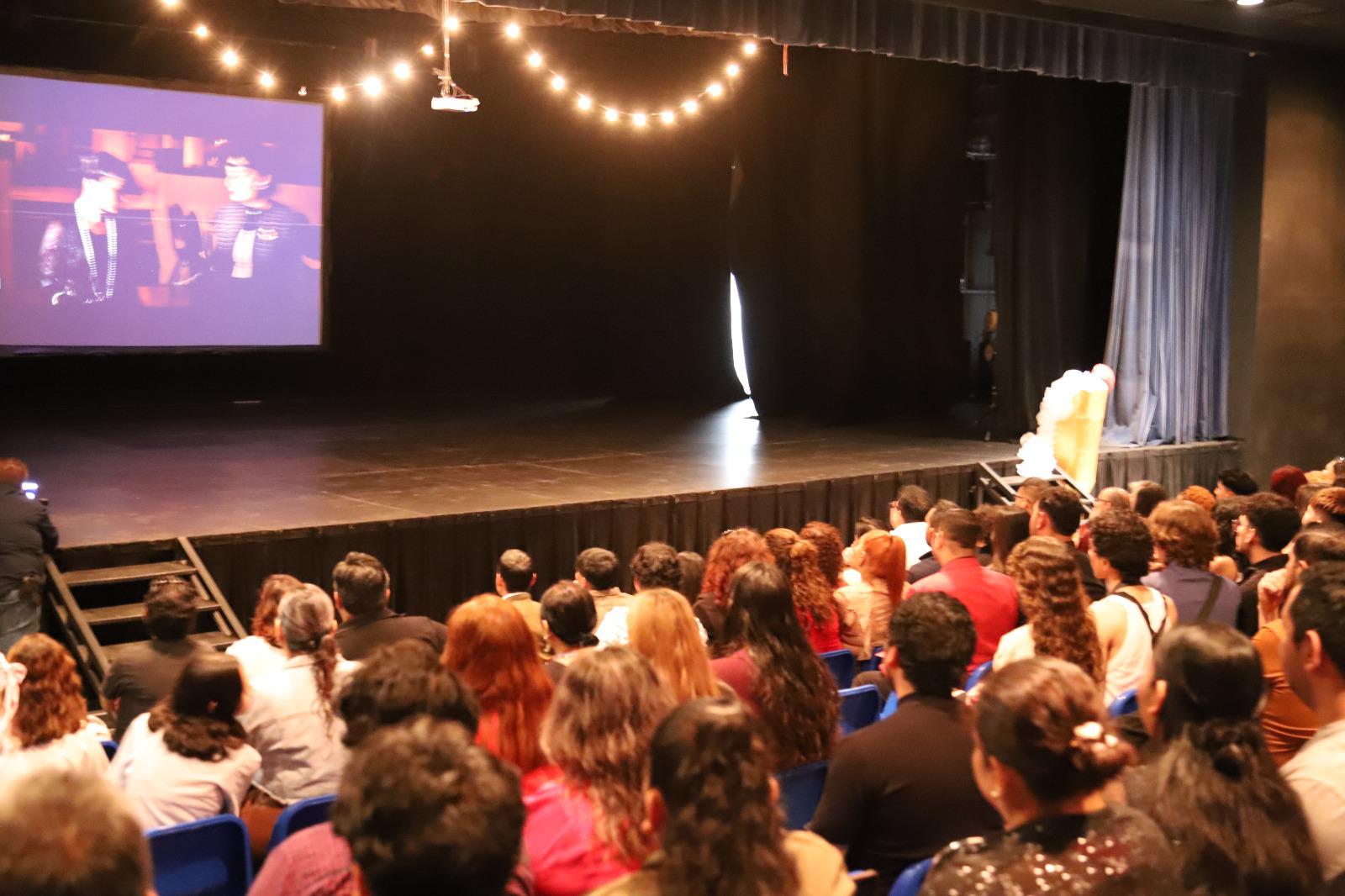 $!Presentan cortometrajes estudiantes de Comunicación de la UAS en Mazatlán