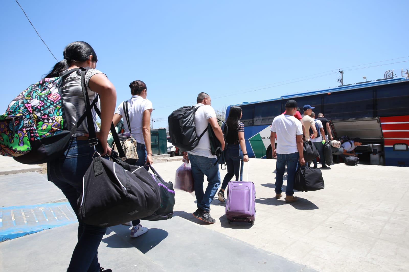 $!Se integran 74 cadetes de Mazatlán a la Universidad del Policía