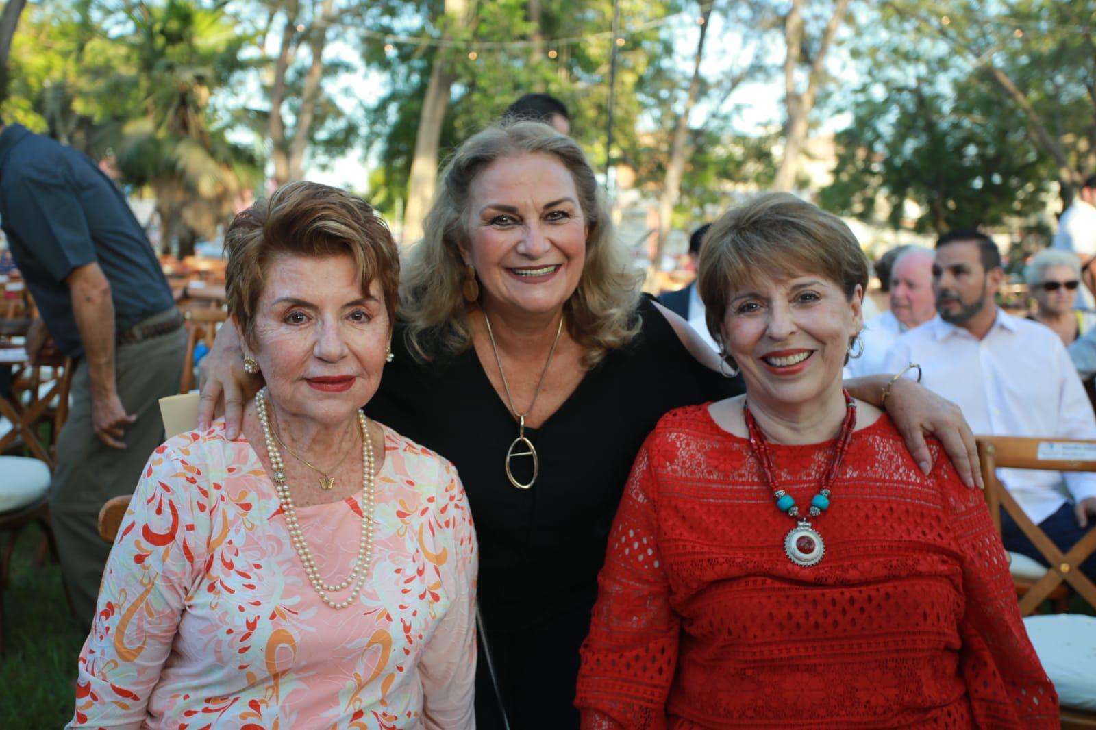 $!Sonia Kelly de Carreón, Yaya Ruiz de Huerta y Bibi Coppel de Malcampo.