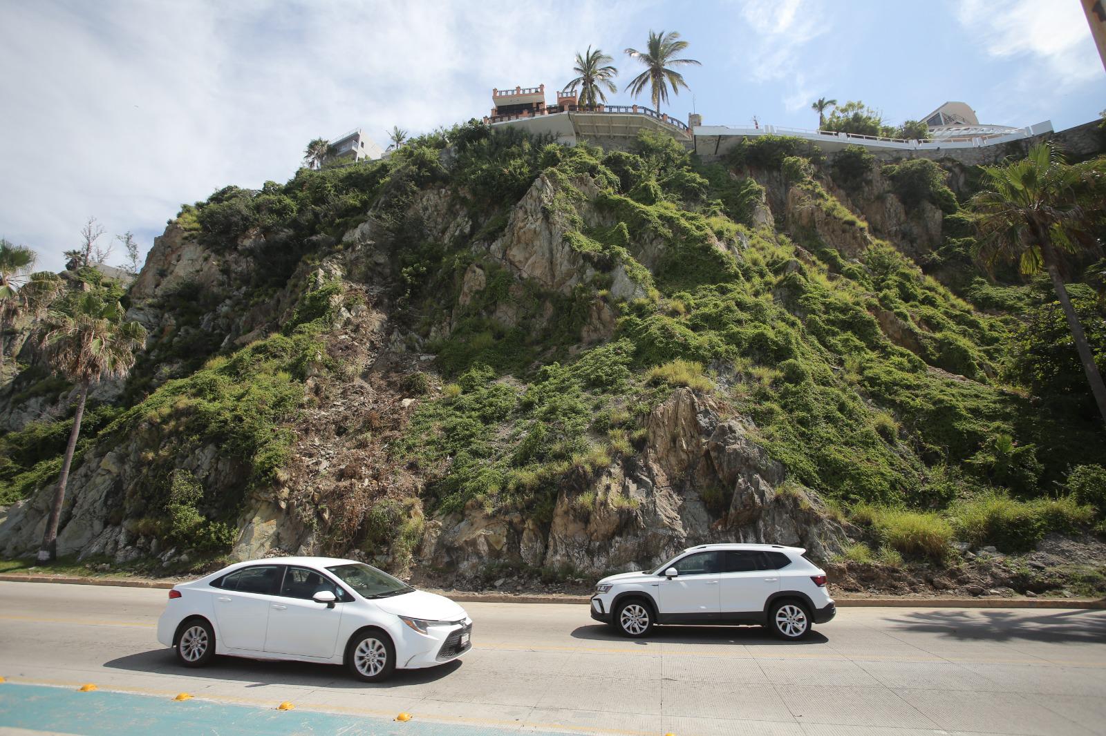 $!Delimitan área de la ‘Cueva del Diablo’ en Mazatlán después de deslaves