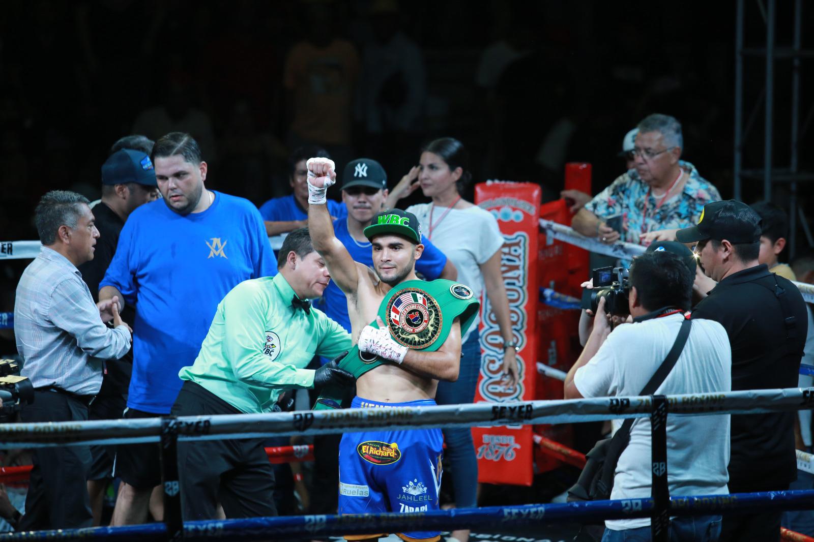 $!Conquista ‘Veneno’ Aréchiga campeonato de Norteamérica de peso Supergallo