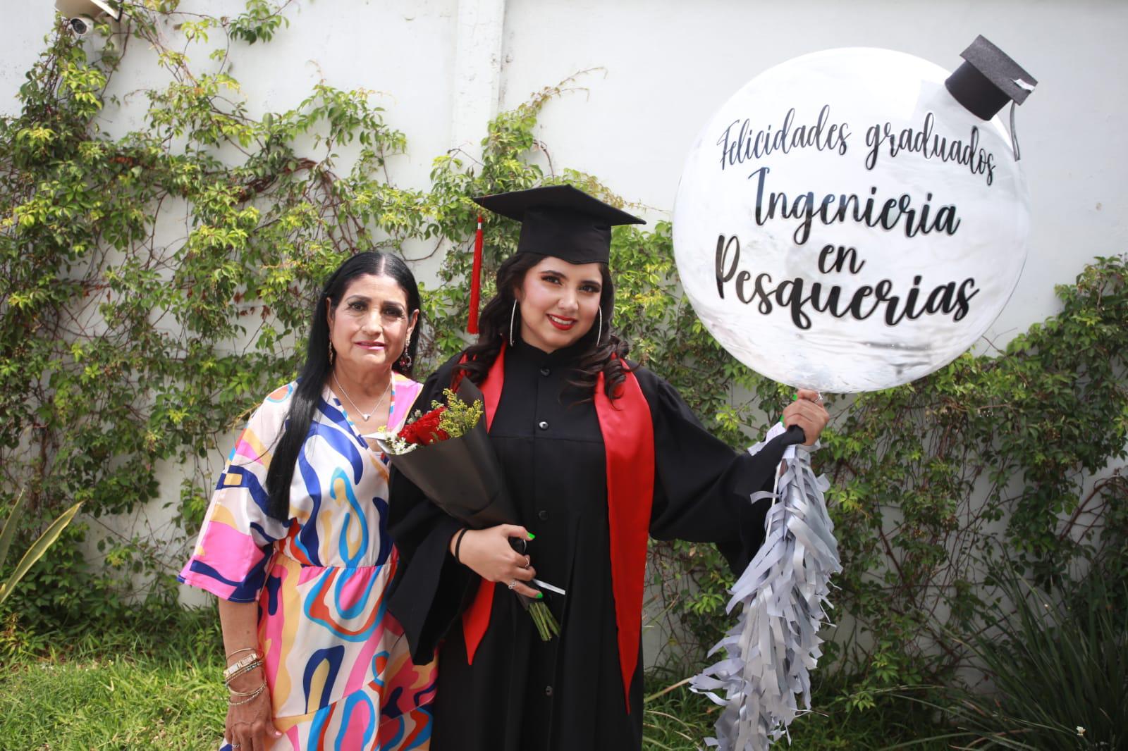 $!Lupita Peraza y Stefhany Castro.