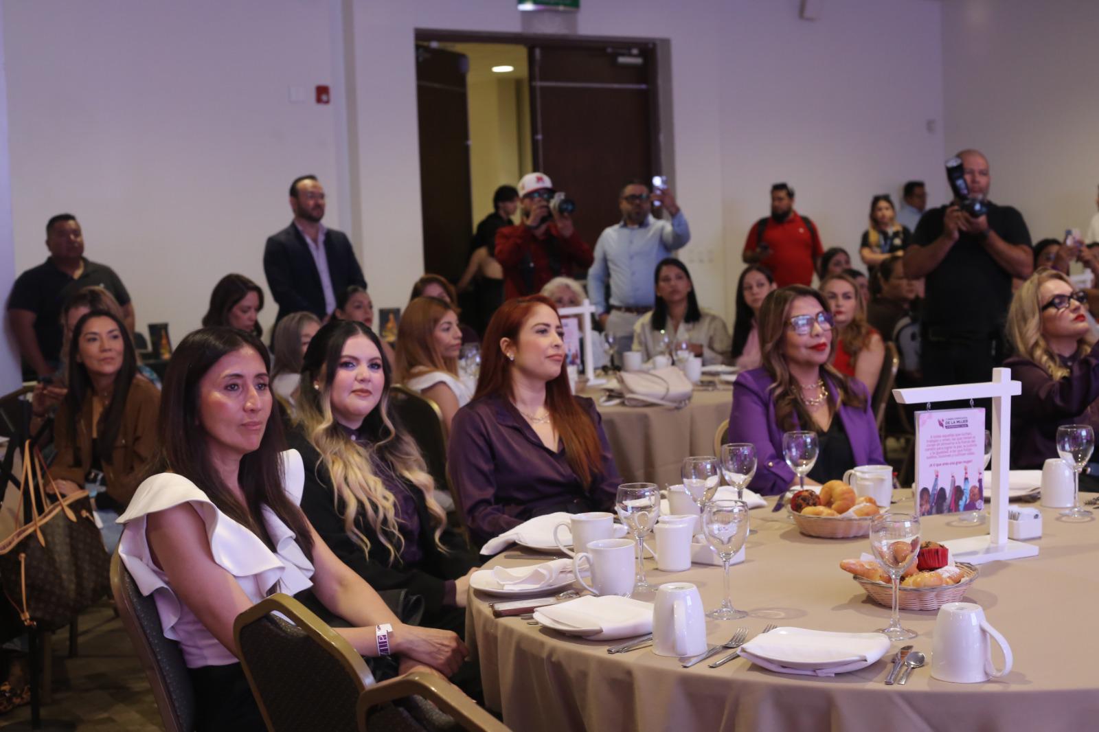 $!Celebran en Mazatlán primera Cumbre Empresarial de la Mujer Empremmexi 2026