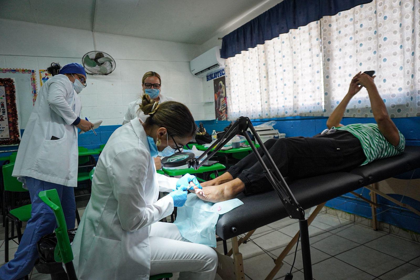 $!Lleva DIF Culiacán jornada de servicios a la colonia Campesina El Barrio