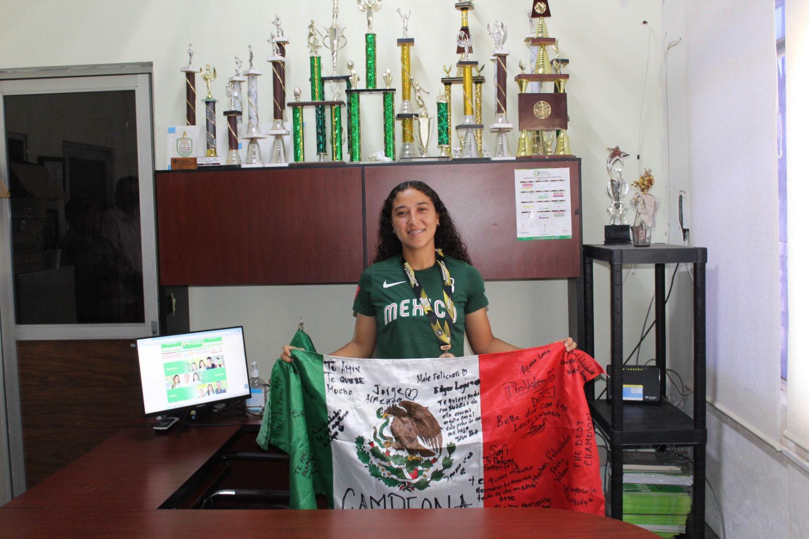 $!Ashely Armenta Ruiz consigue bronce para México en Baseball 5 World Cup Youth