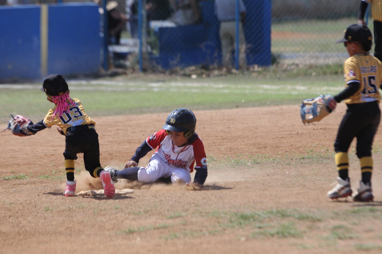 $!Liga Quintero Castañeda marca territorio en Nacional de Ligas Escuelita