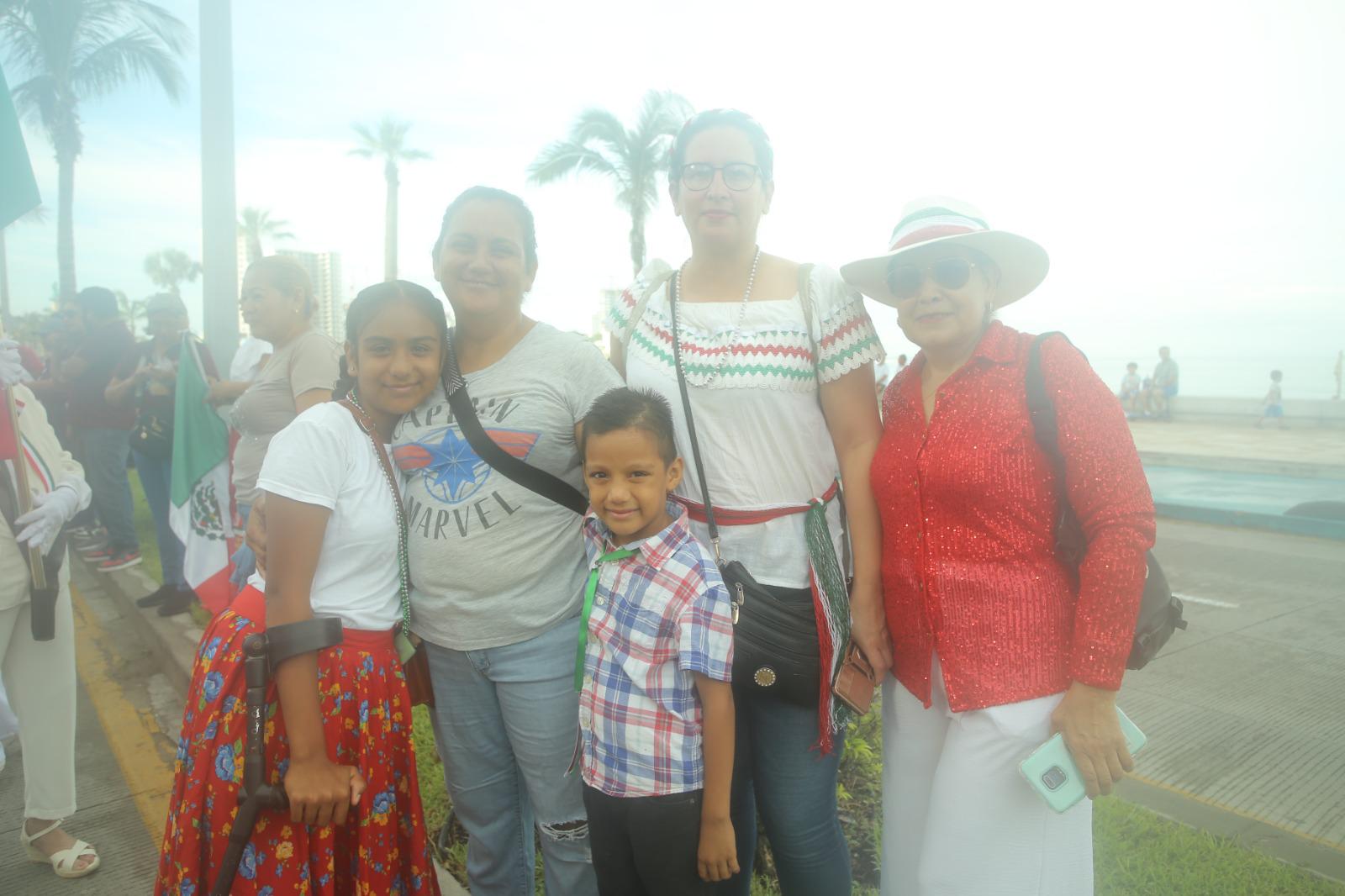 $!Angélica Guadalupe Peralta, Miriam Torres, José Santiago Perales, Lupita Olague y María Isela Ávila.