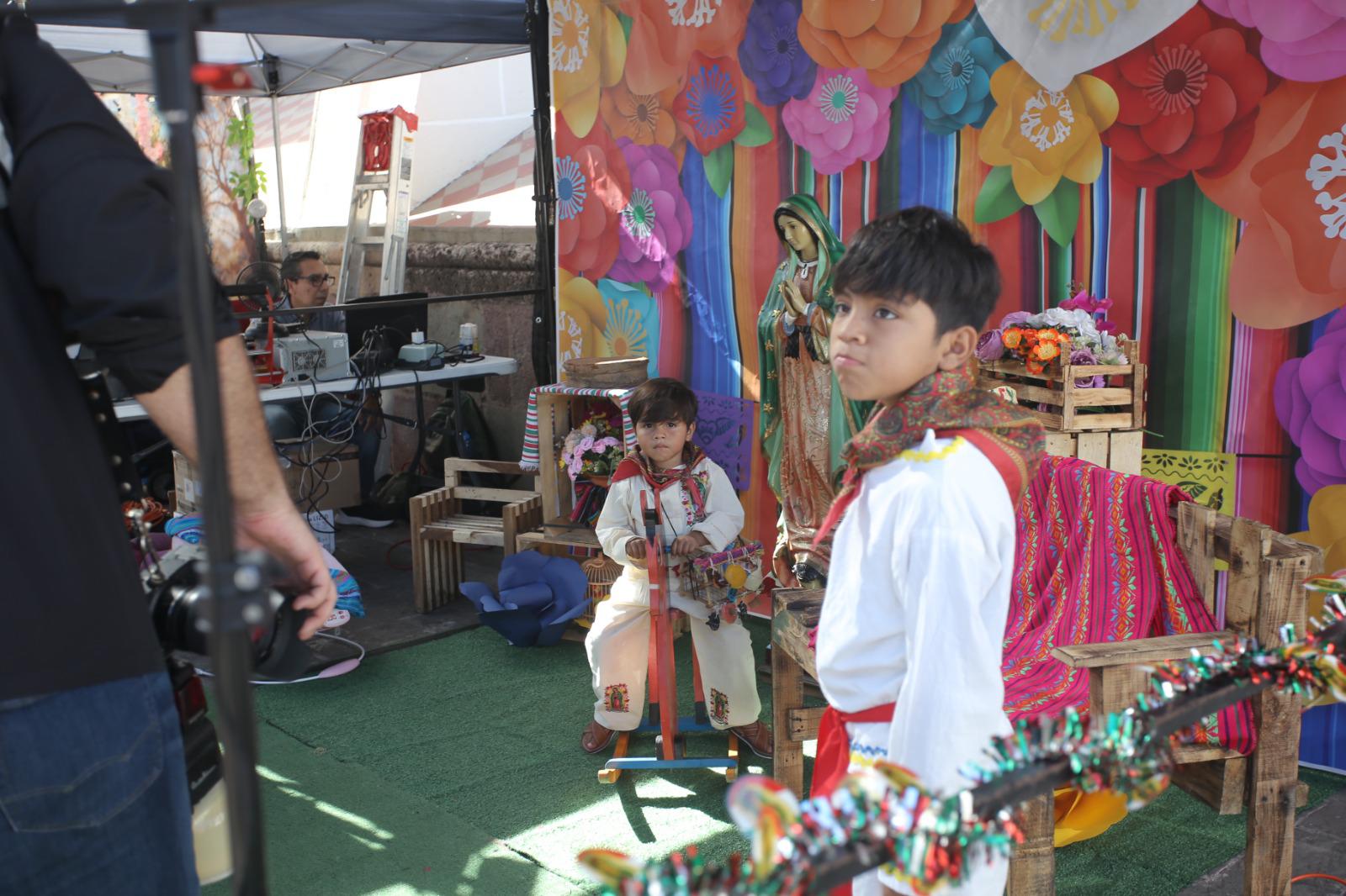 $!Comida, armonía y devoción dan vida a la tradicional verbena del 12 de diciembre, en Mazatlán