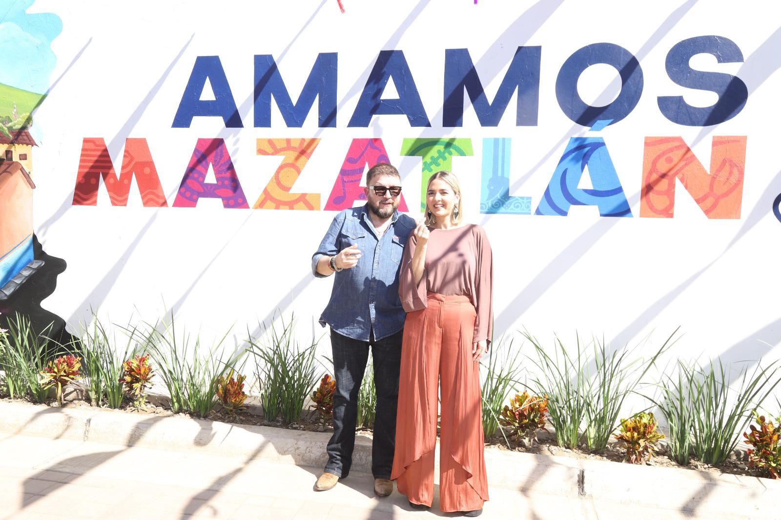 $!Realizan Tianguis e inauguración de mural en el callejón Cruz Lizárraga en El Recodo bajo fuerte dispositivo de seguridad