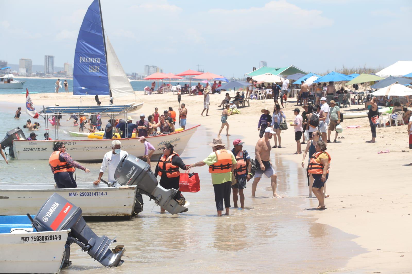 $!Mazatlán vive un primer fin de semana de vacaciones de verano ‘muy movido’