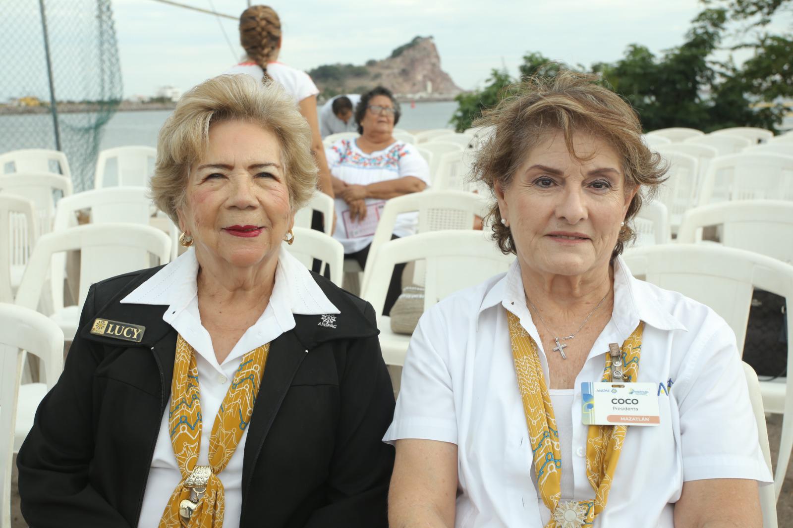 $!Lucy Calleros de Soto y Coco Urrea de Valadés.