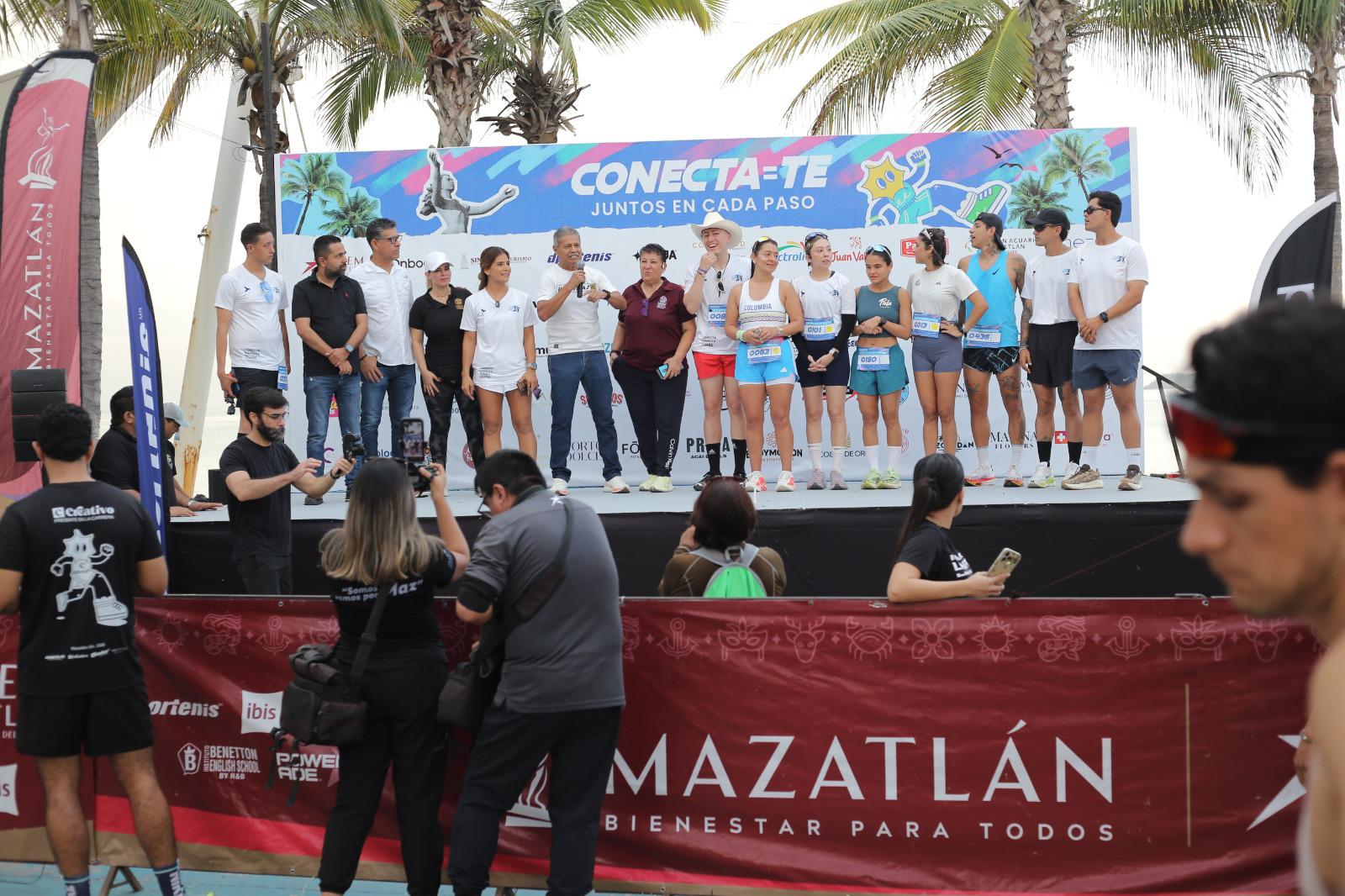 $!Hermanos Labrador dominan el asfalto en Carrera Conecta=te