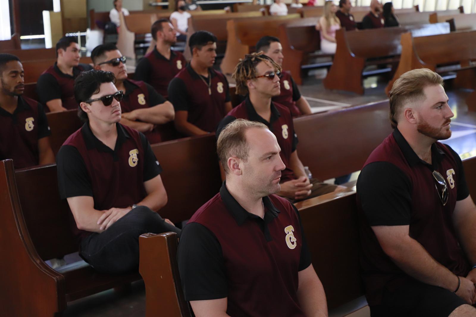 $!Ofrecen misa por la espiritualidad de Tomateros de Culiacán previo a la temporada 2023-2024