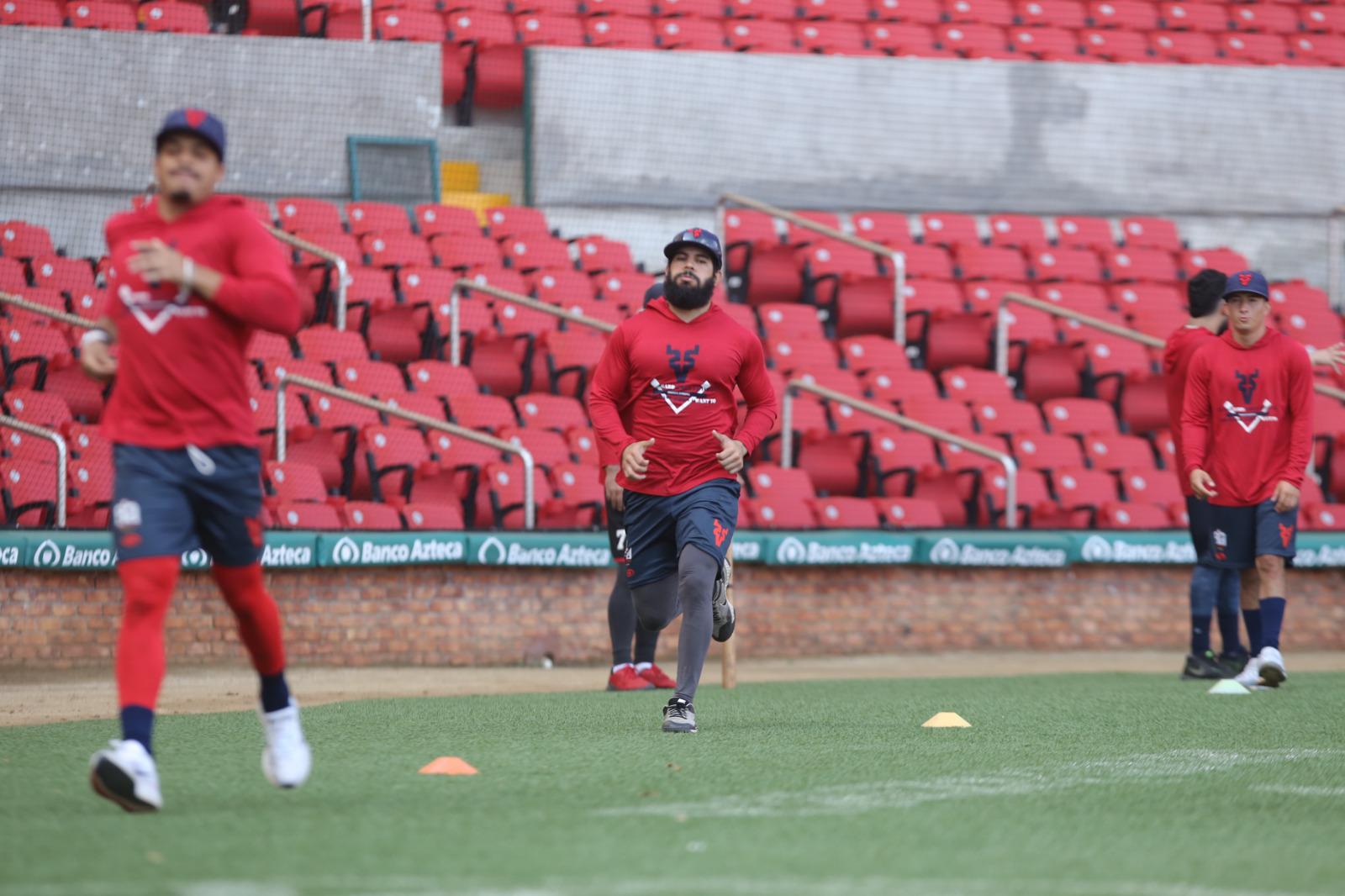 $!Se incorpora Christopher Escárrega al campamento de Venados de Mazatlán