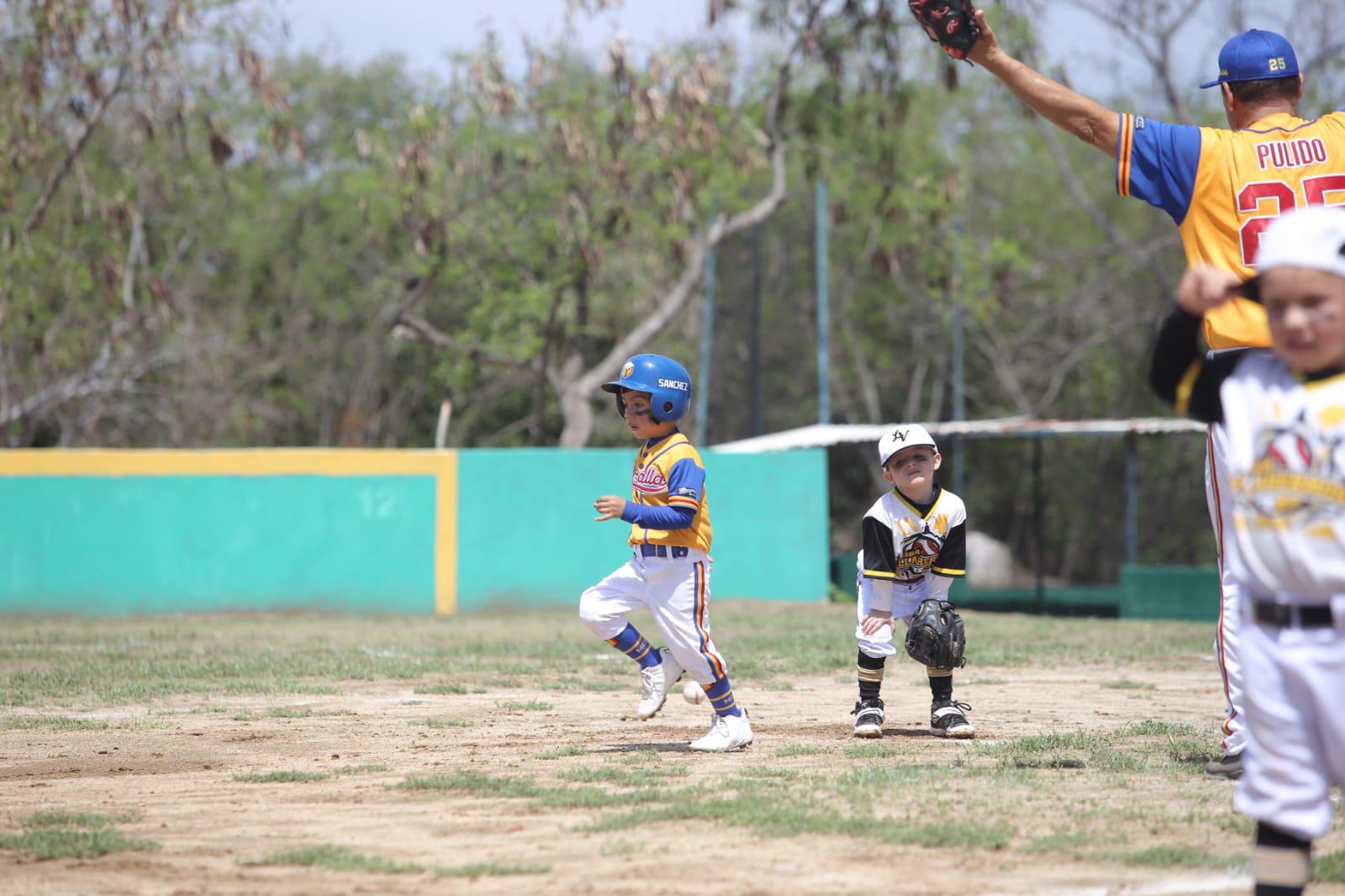 $!Emocionante arranque en Nacional de Beisbol Pañalitos