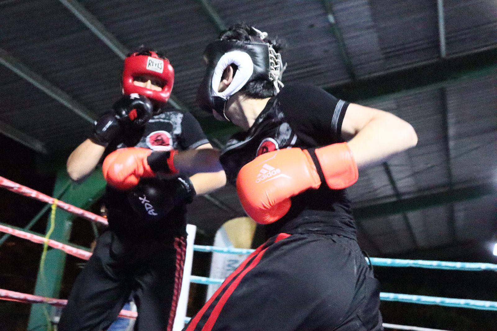 $!Cierra con grandes combates Liga de Kickboxing Black Belt