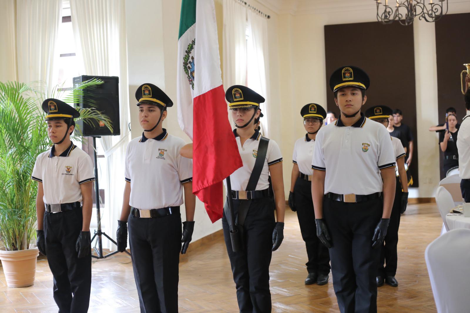 $!Guillermo Hernández rinde protesta como nuevo presidente del Colegio de Profesionistas en Contaduría del Sur de Sinaloa