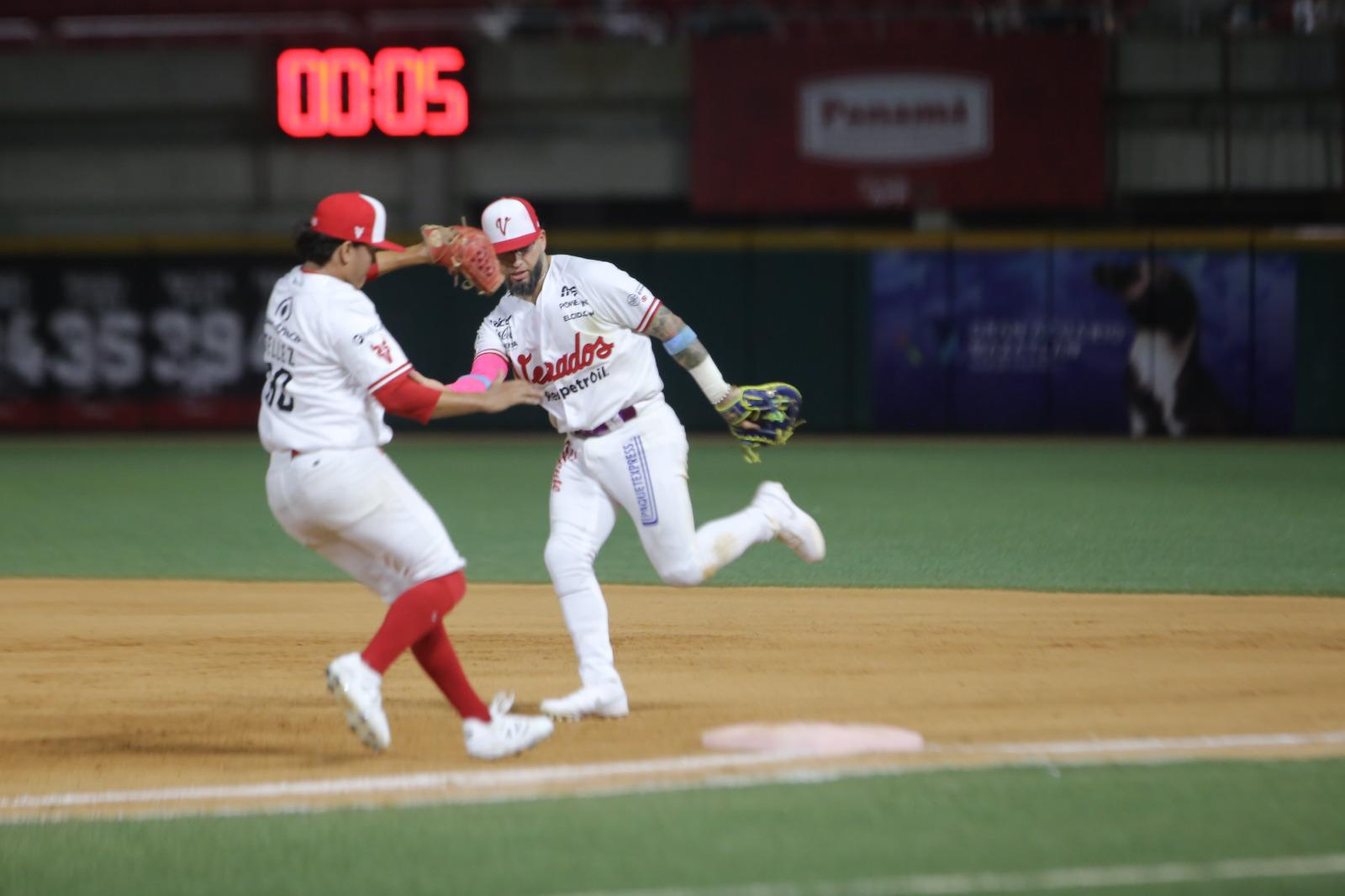 $!Venados sufre con defensa y pierde serie por barrida ante Algodoneros