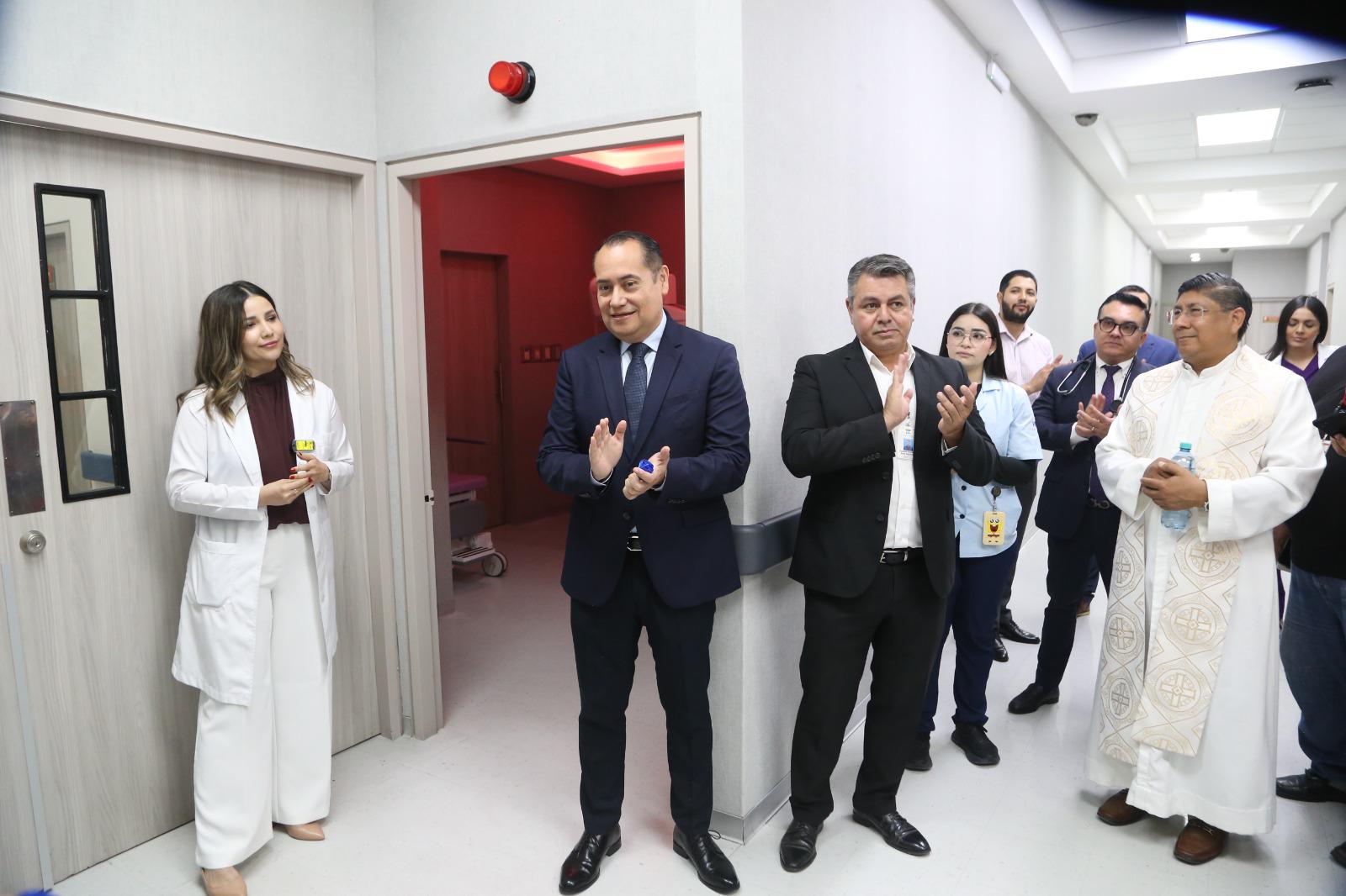$!El área de mastografía quedó oficialmente inaugurada en Hospital Ángeles Culiacán.
