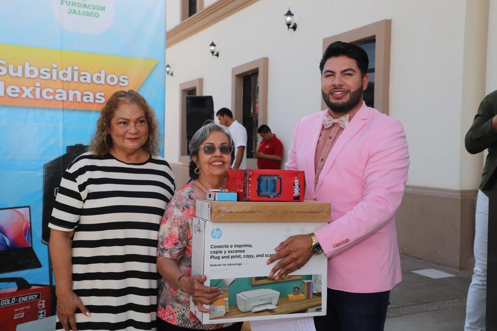 $!Entregan herramientas subsidiadas a 35 familias de Elota para fortalecer su economía