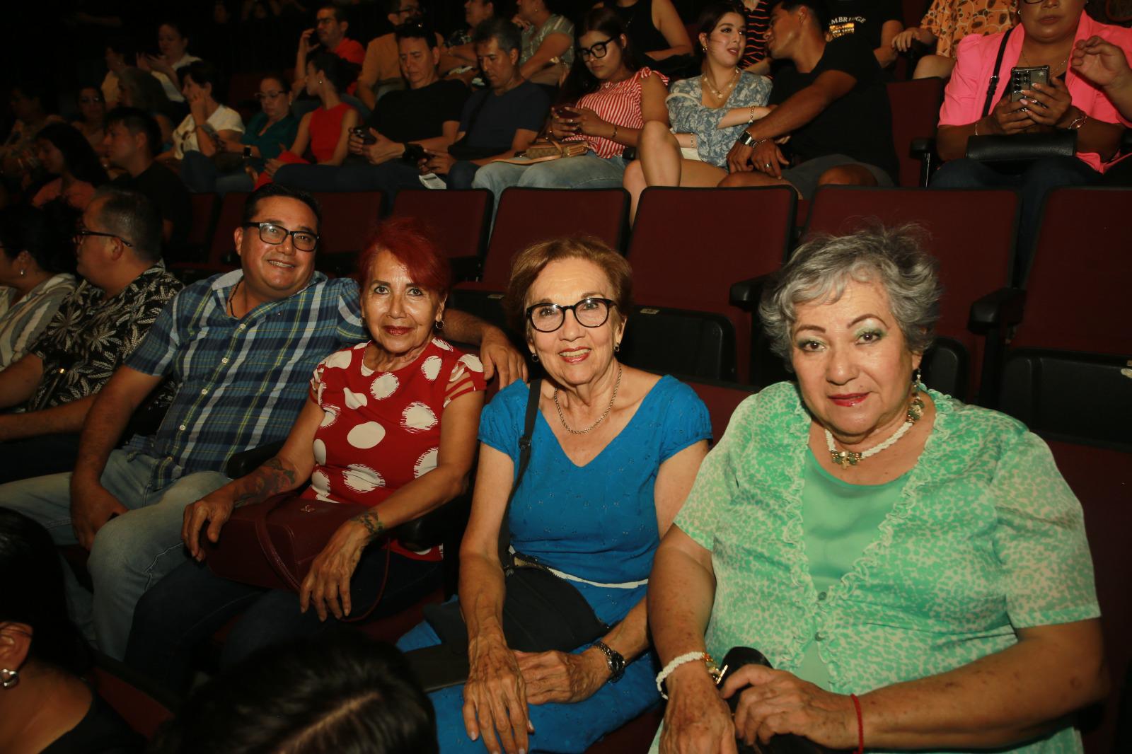 $!Alfredo Barrón, Mary Gil, Lolita Solano y Aida Gil.