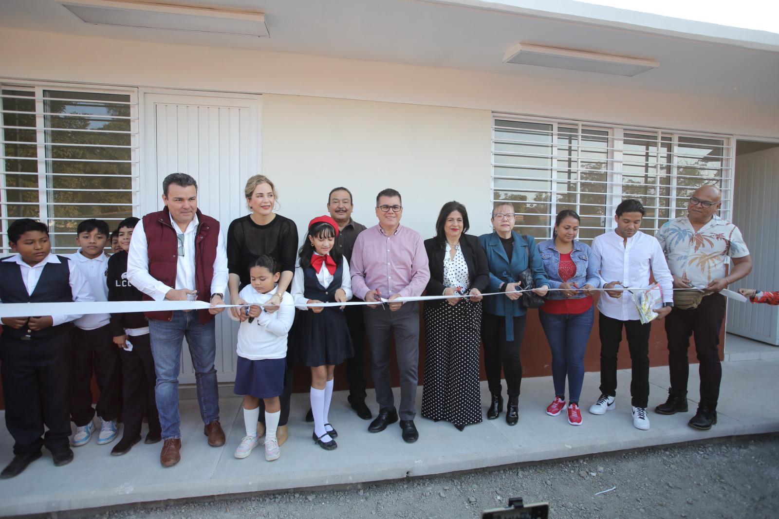 $!Inauguran nuevas aulas en la primaria Lázaro Cárdenas, en Mazatlán