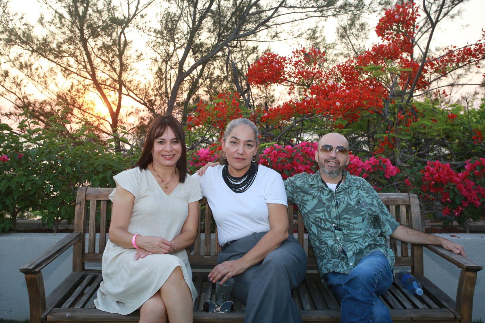 $!Claudia Ruelas, Gaddy Terán y el chef Miguel Taniyama Ceballos.