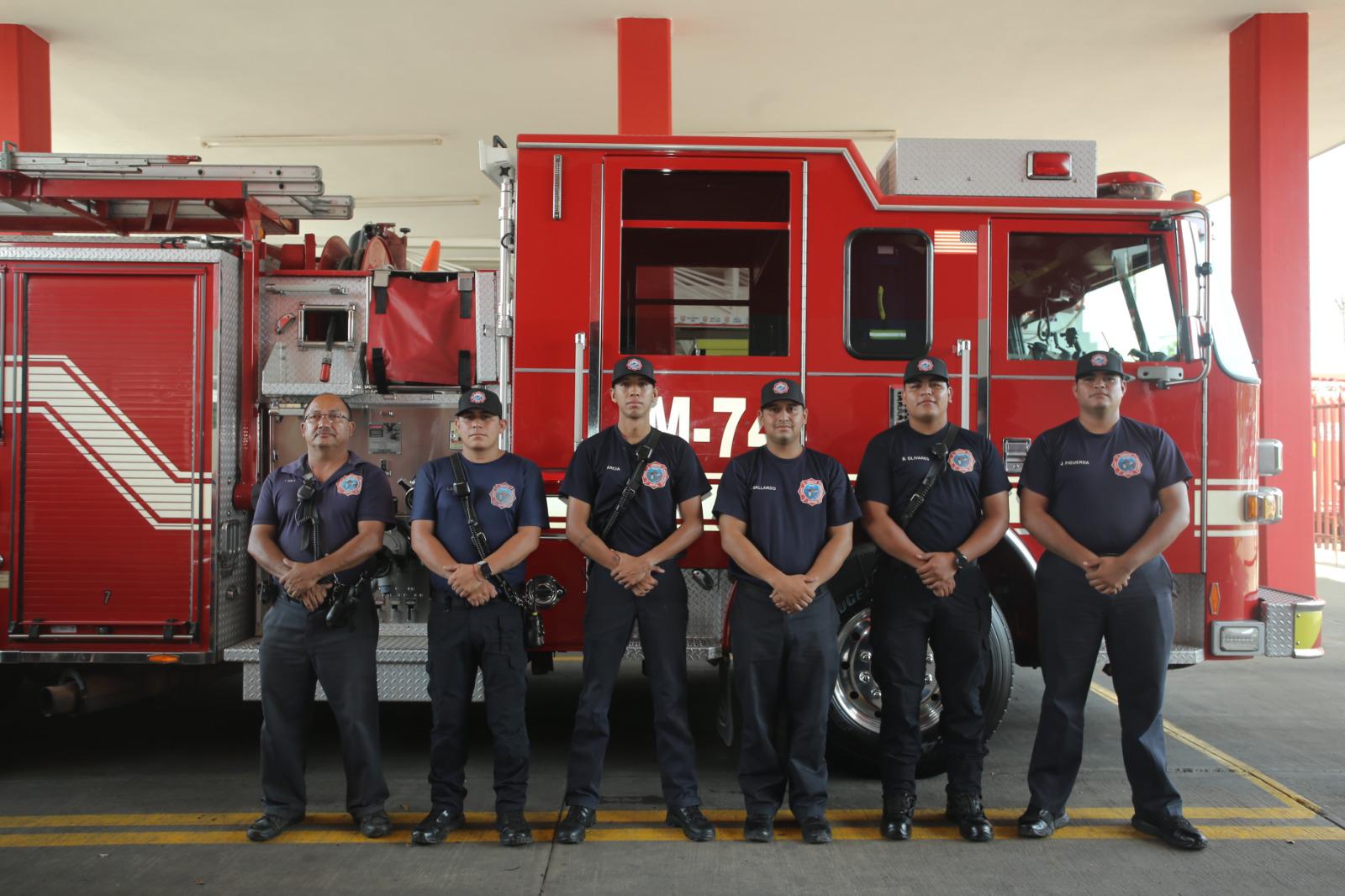 $!Brayan y Jesús, dos bomberos que viven la paternidad entre llamas