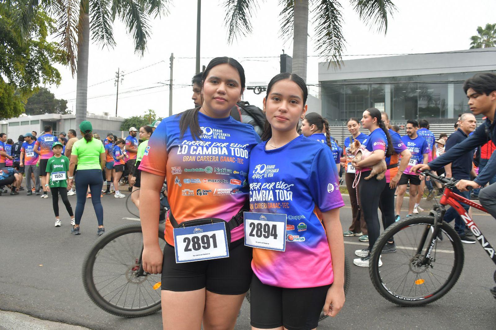 $!Monserrat Valenzuela y Alexa Araujo.