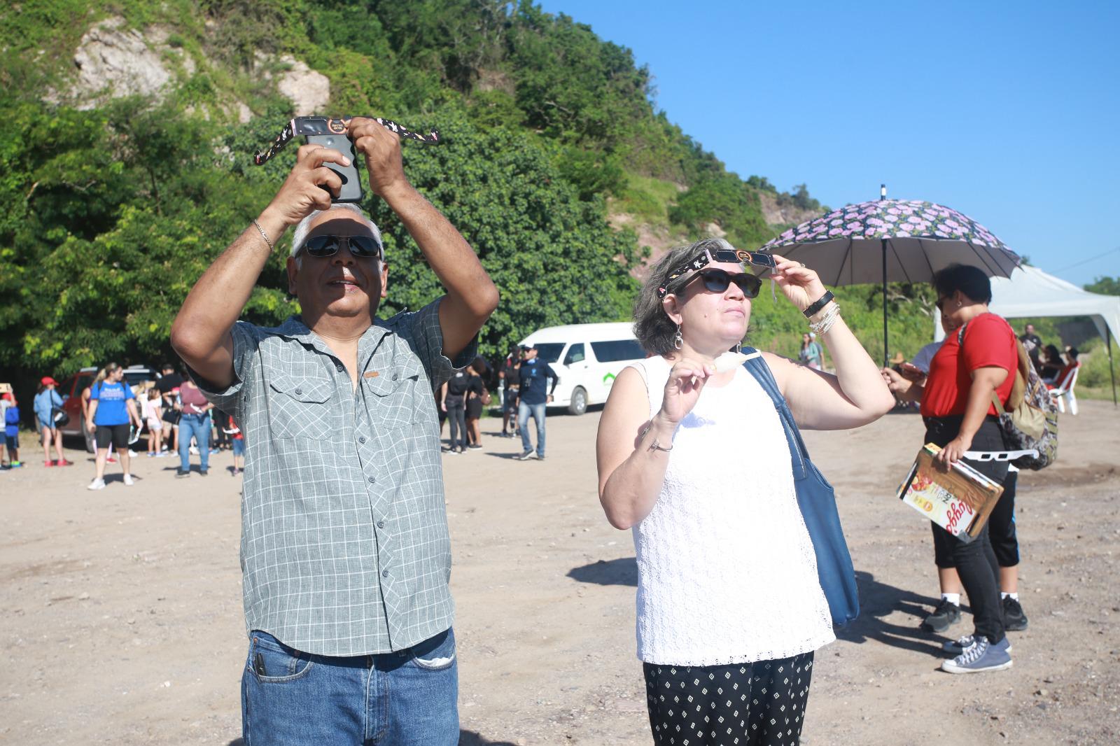 $!Concluye eclipse solar anular en Mazatlán