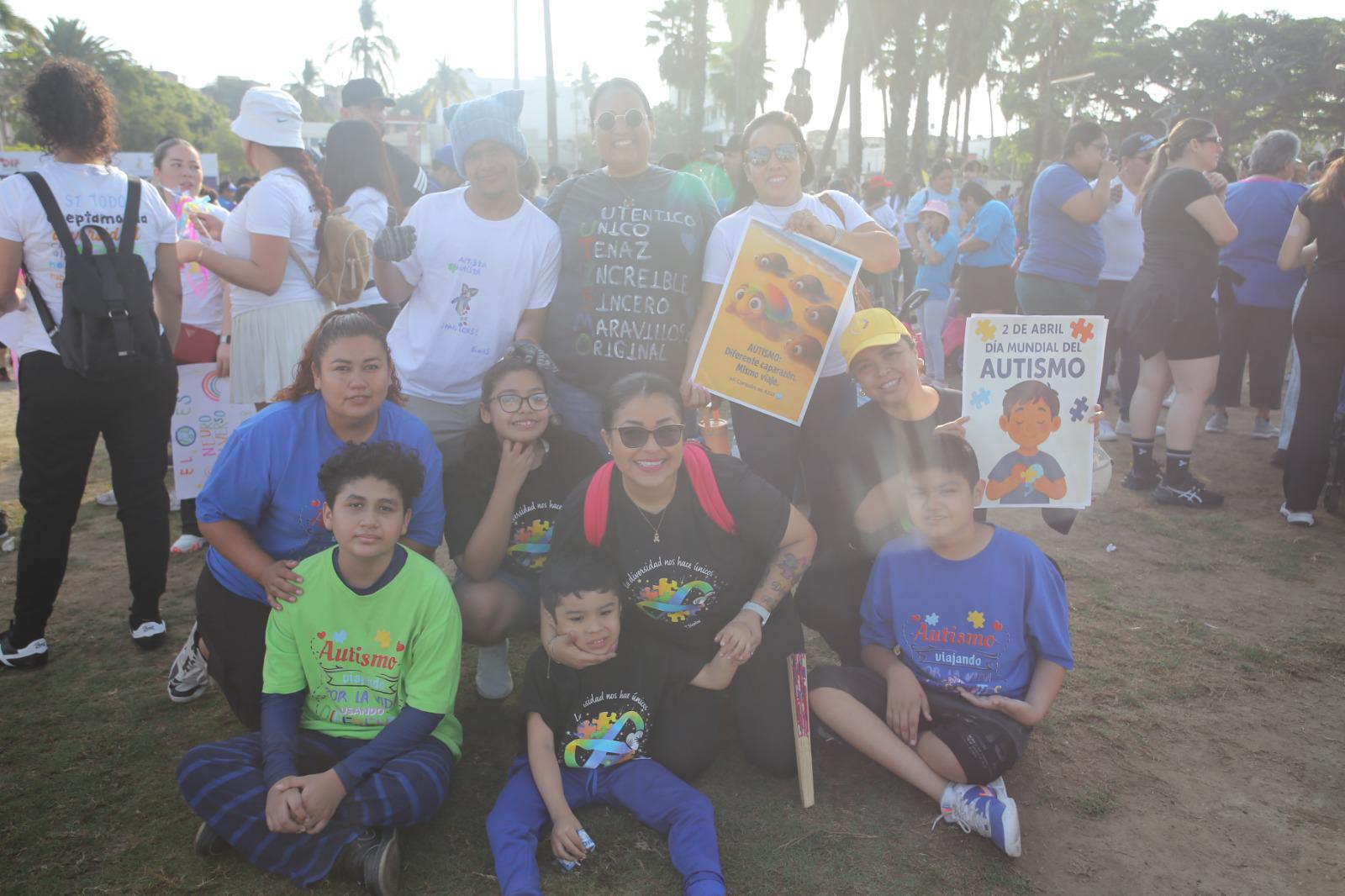 $!Colectivos y fundaciones participan en la colorida marcha por la inclusión.