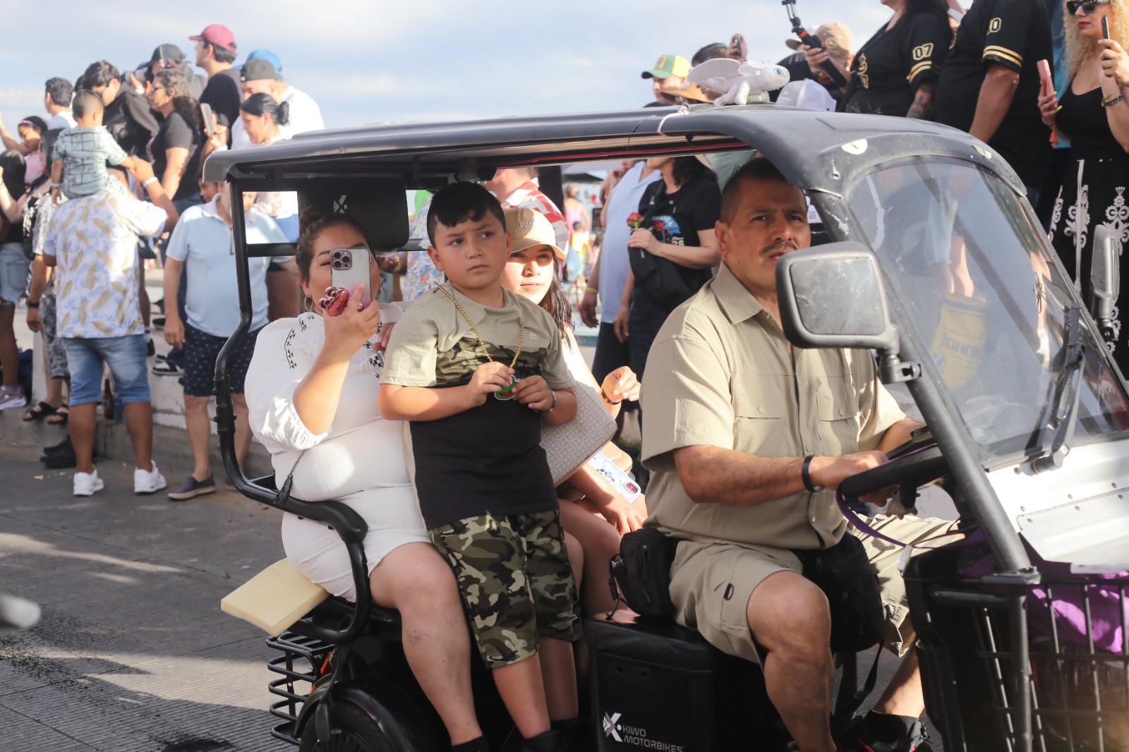 $!Rugen los motores en el magno desfile de la Semana de la Moto Mazatlán 2026