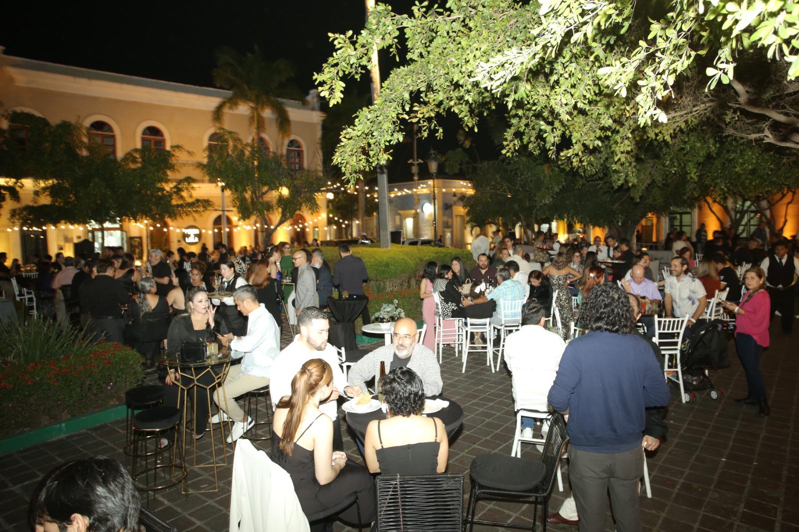 $!El coctel de la película Clay se llevó a cabo en Plazuela Machado