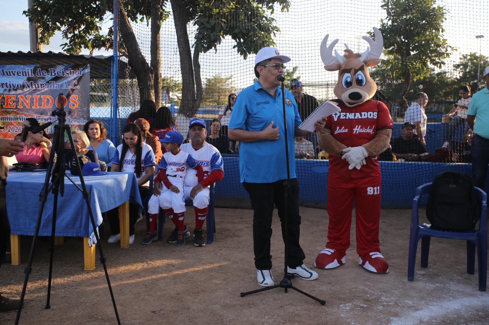 $!Muralla inaugura su temporada infantil y juvenil con homenaje a Gerardo Núñez Sarabia