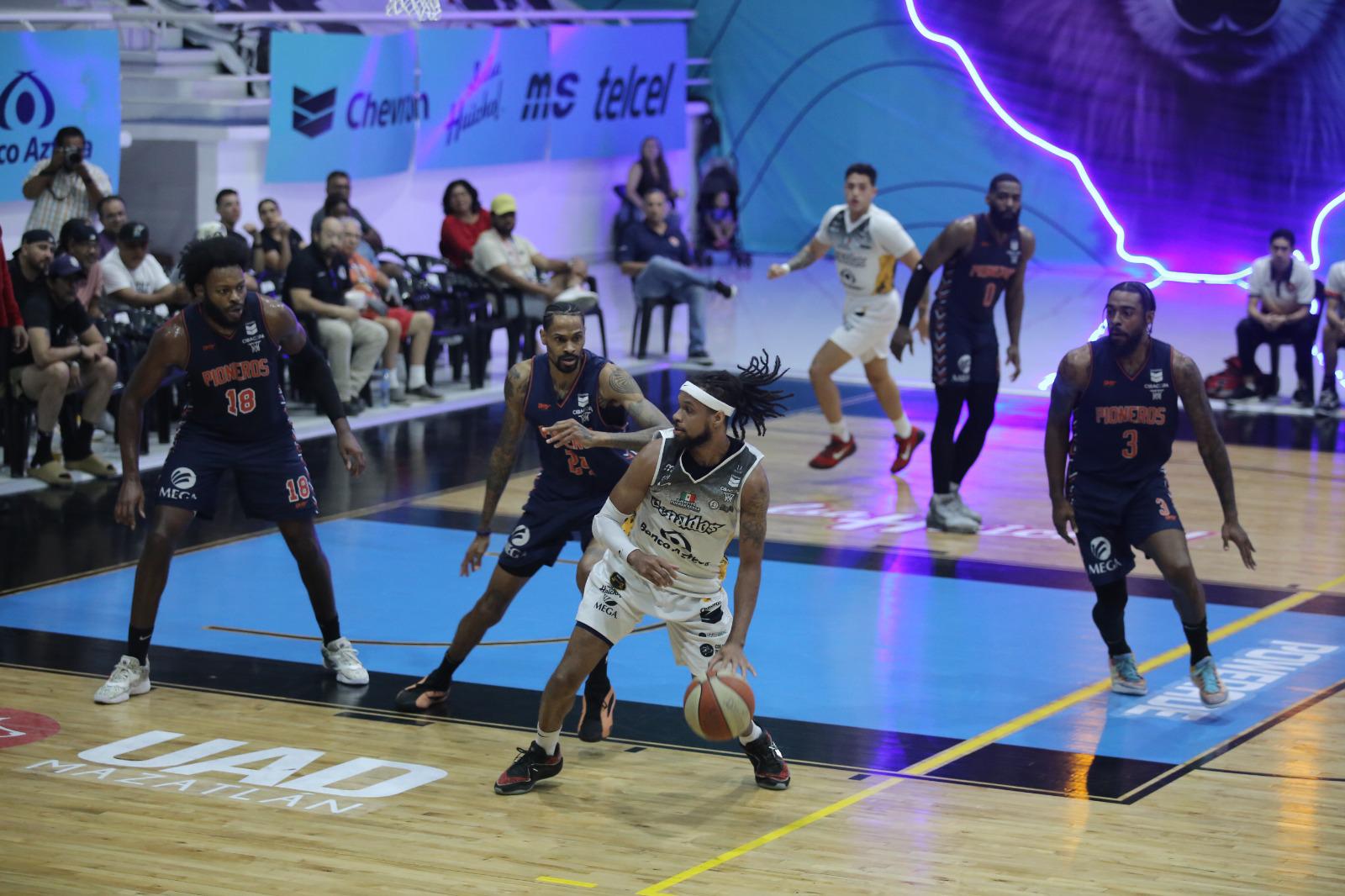 $!Venados Basketball muestra su dominio en la duela ante Pioneros de Los Mochis