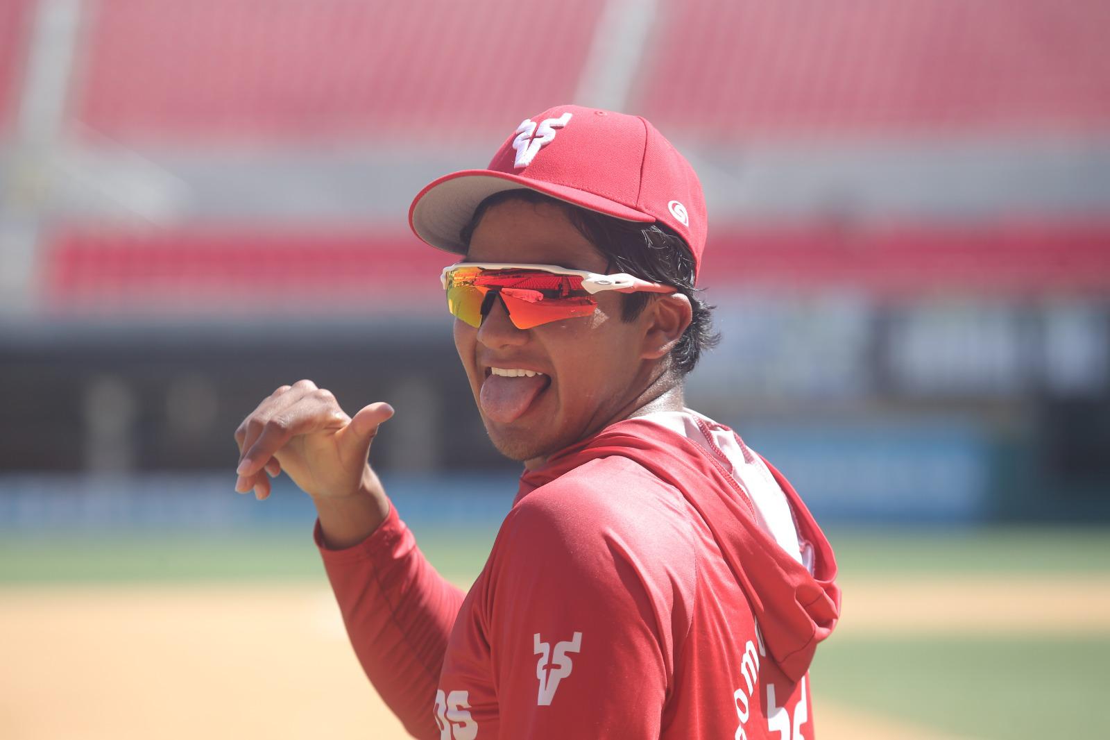 $!Mazatleco Óscar Jiménez disputa la posición de cátcher con Venados