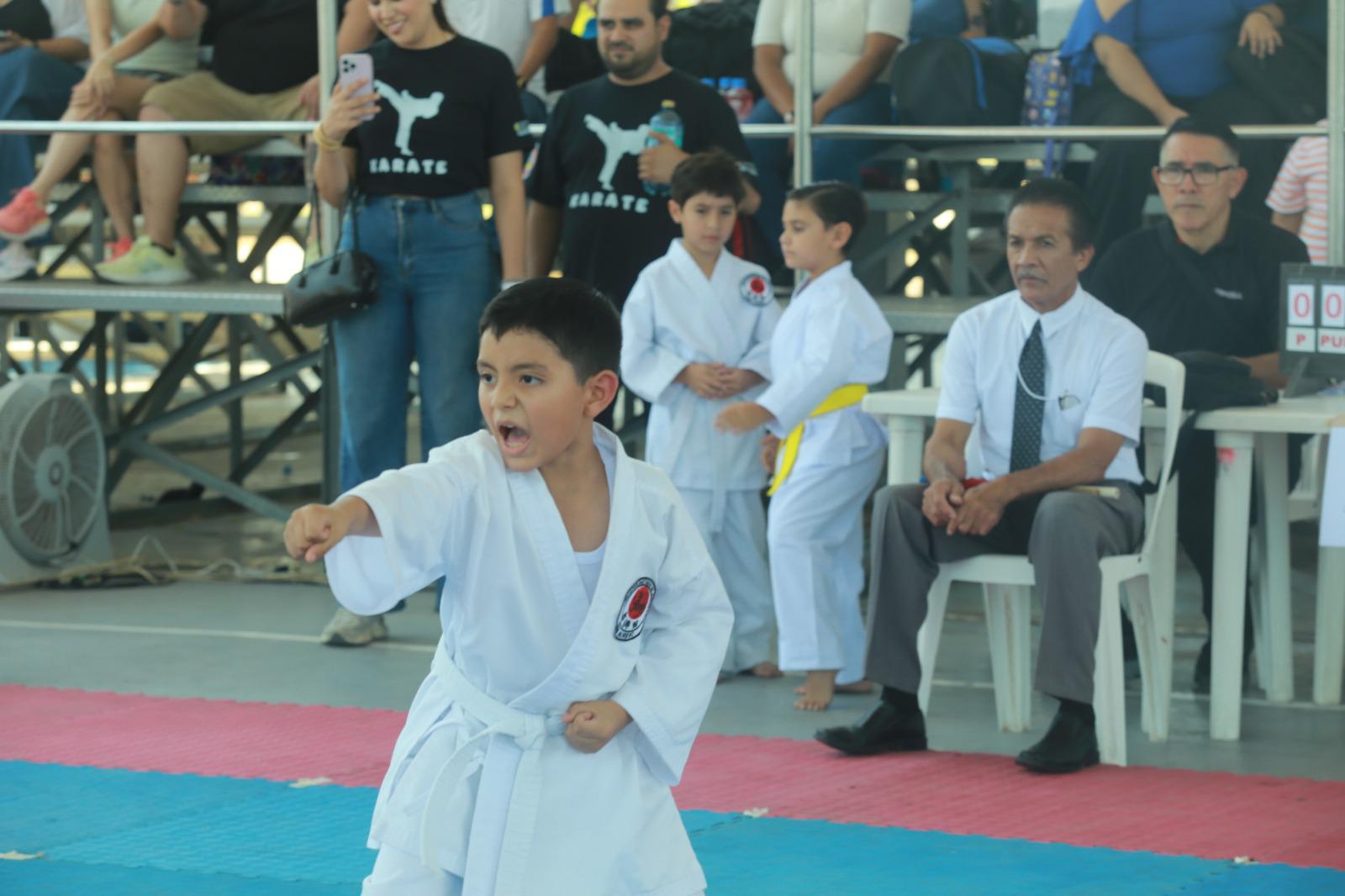 $!Los pequeños karatecas brillan en la Copa Noroeste 2026