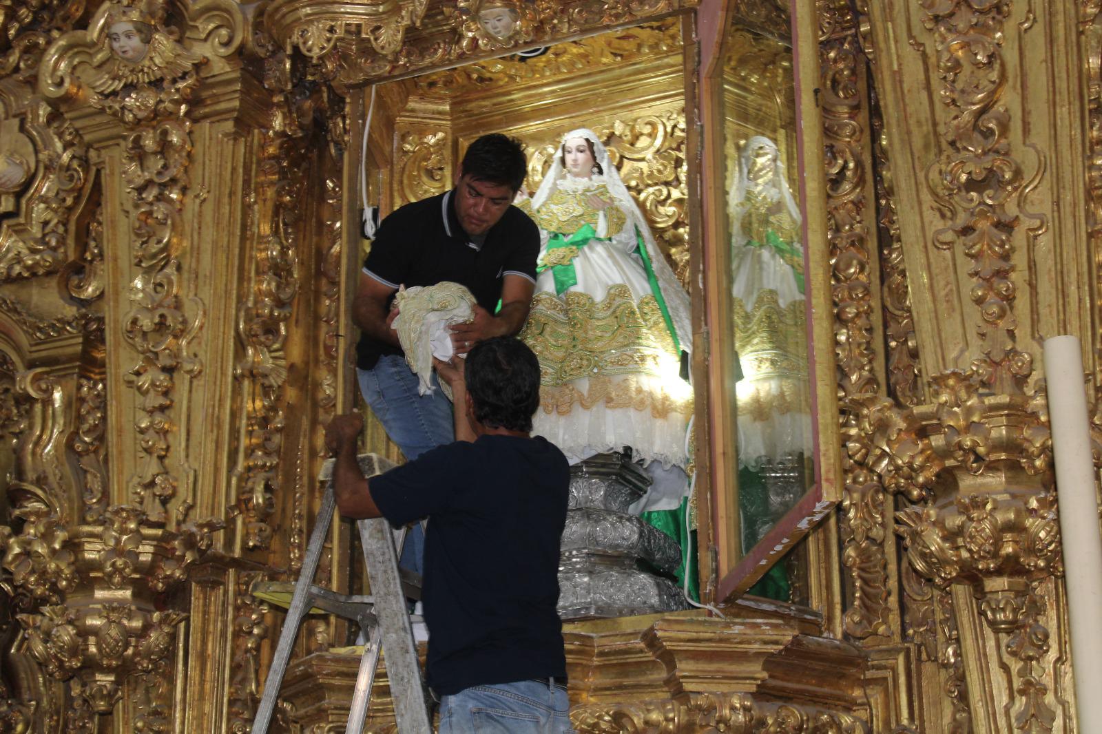 $!Retorna la Virgen del Rosario a su retablo en medio de la fiesta de Todos los Santos