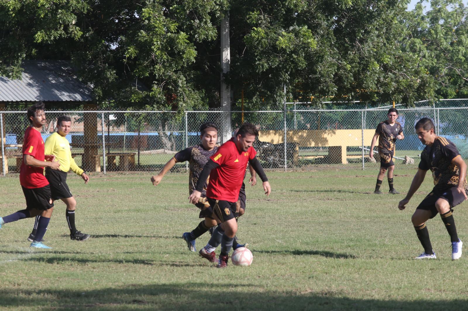 $!Hospital Naval asume liderato del Torneo de la Salud