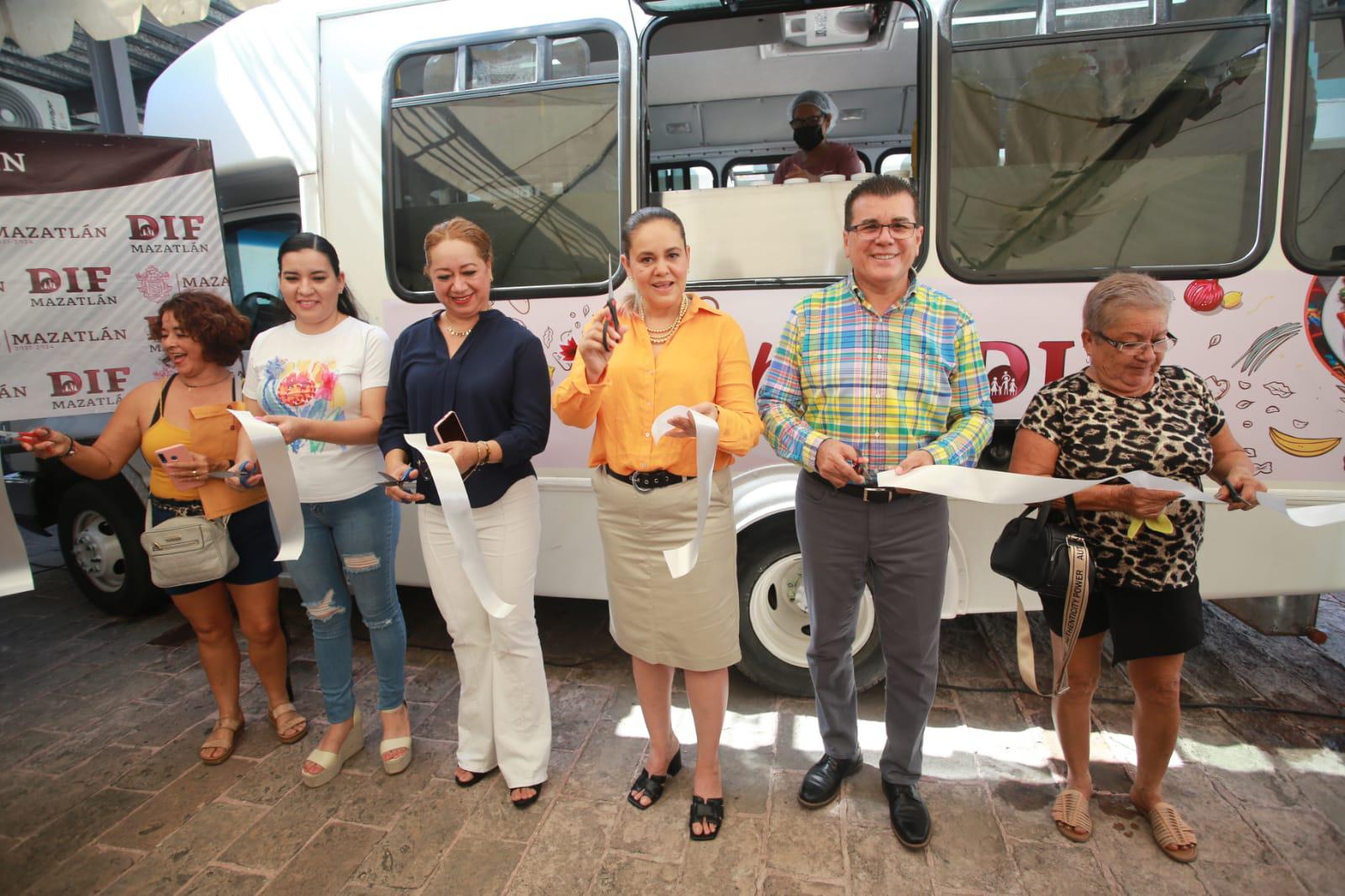 $!Inauguran la primera cocina móvil del DIF Mazatlán