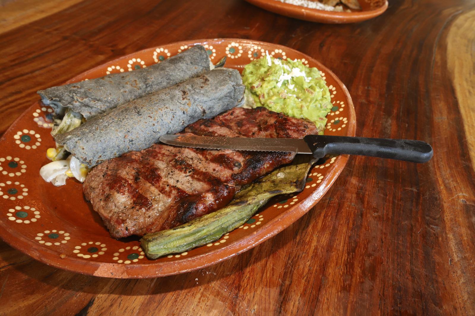 $!La carne asada a la leña.