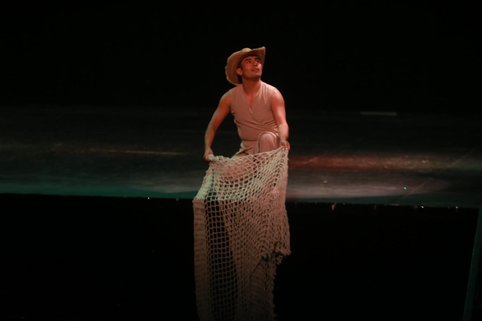 $!Disfrutan la coreografía las ‘Alas del Mar’