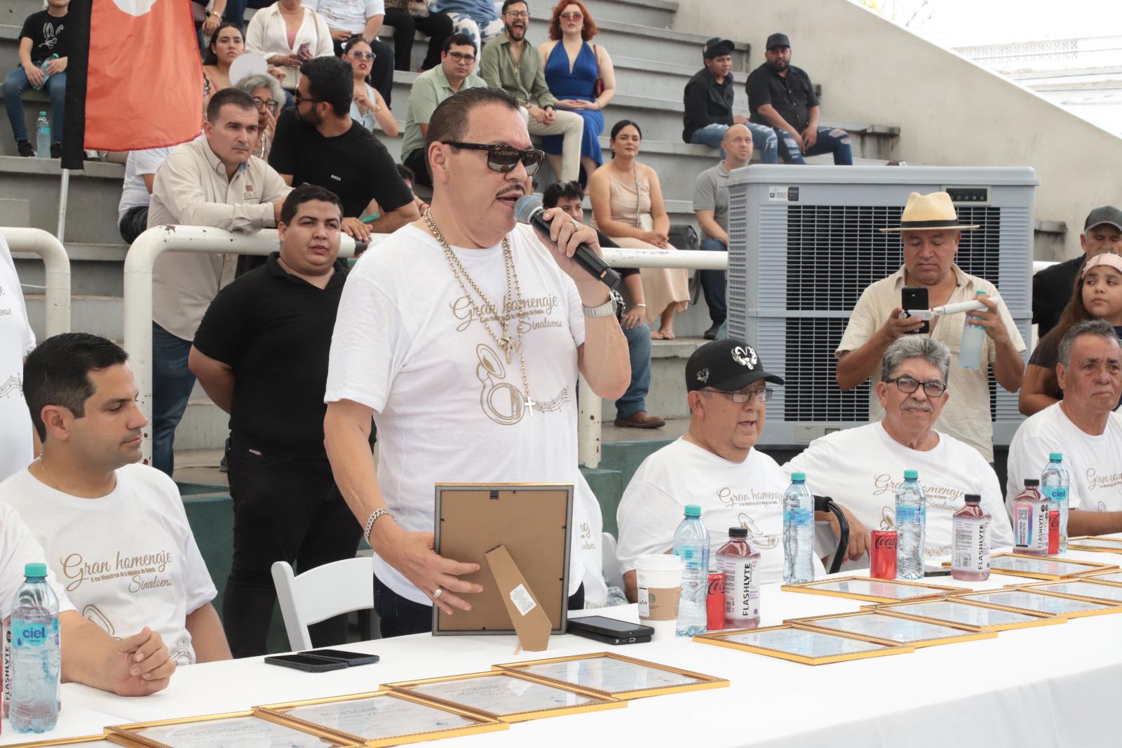 $!Julio Preciado reconoce a 35 músicos de la vieja guardia que pusieron en alto la música de banda.