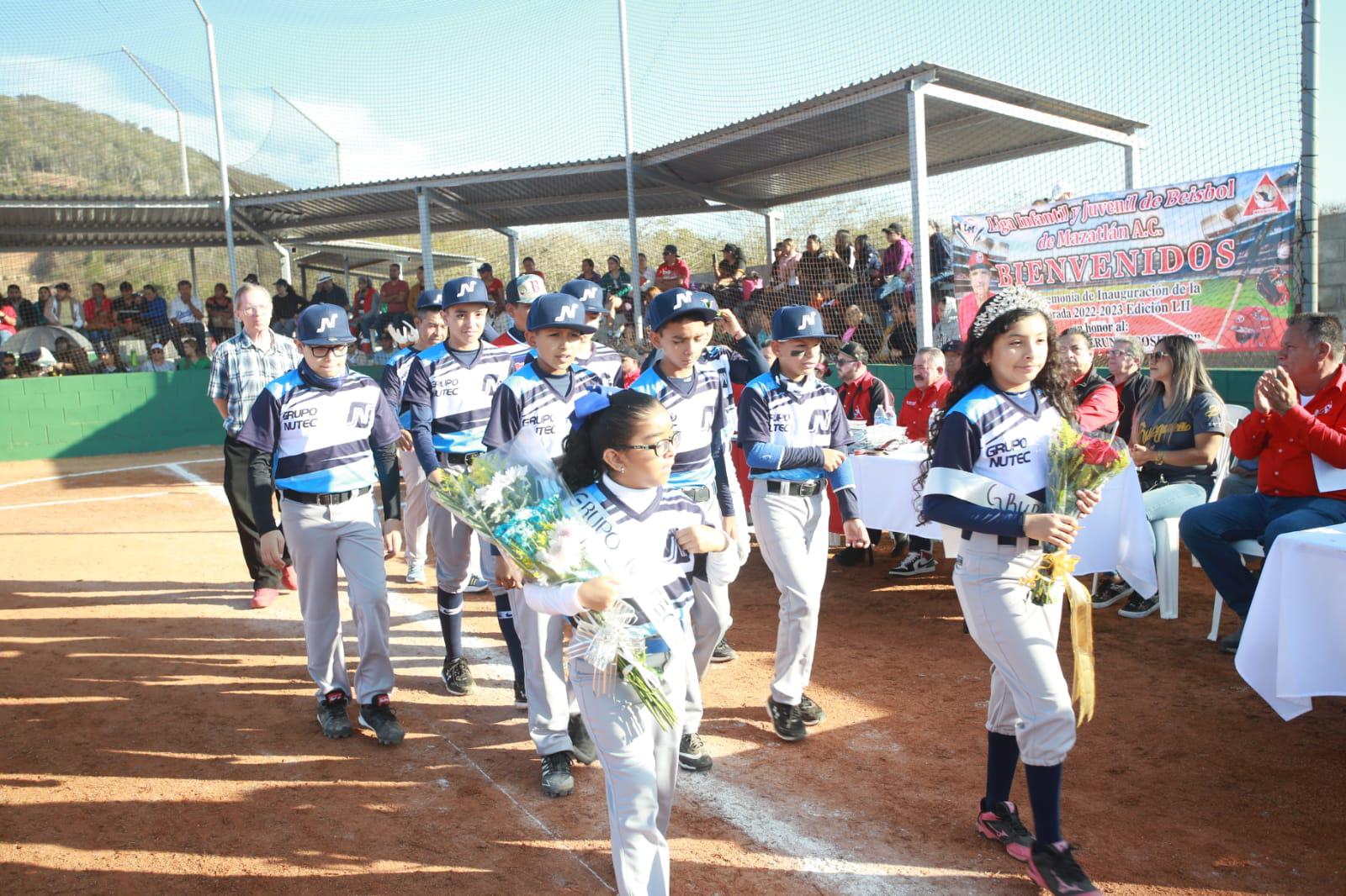 $!Estrena Liga Mazatlán instalaciones con nueva temporada de beisbol