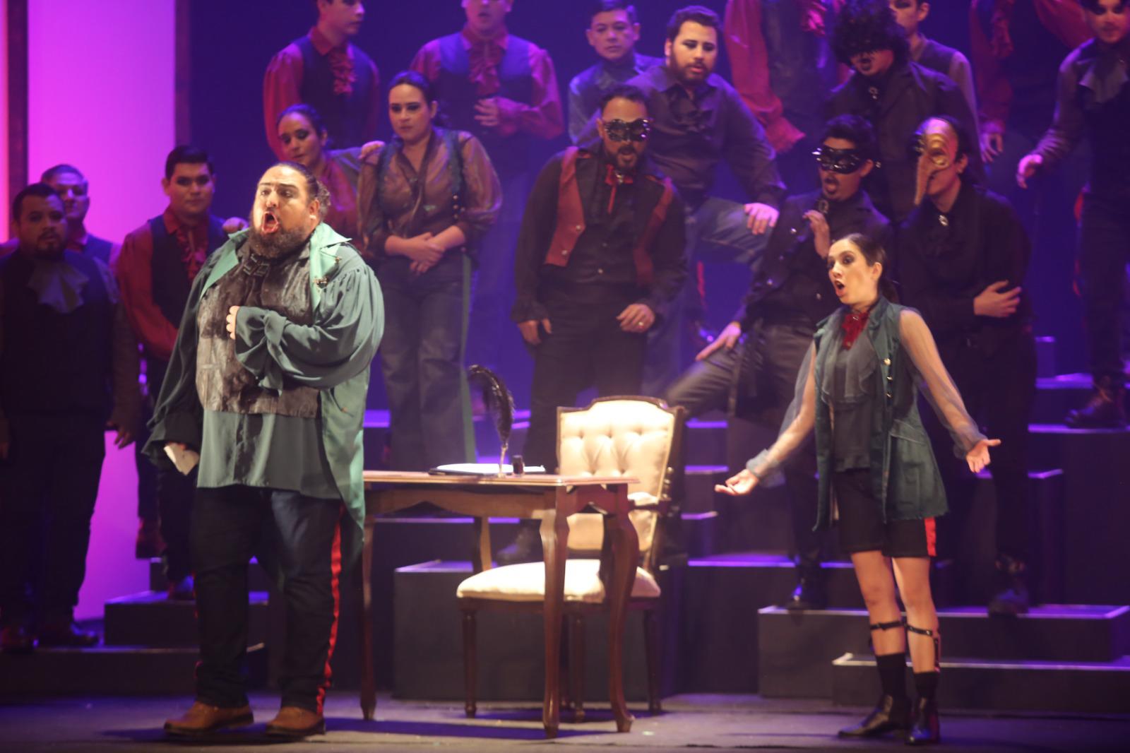 $!La fuerza dramática de la trama y la calidad interpretativa del elenco conectó con el público.