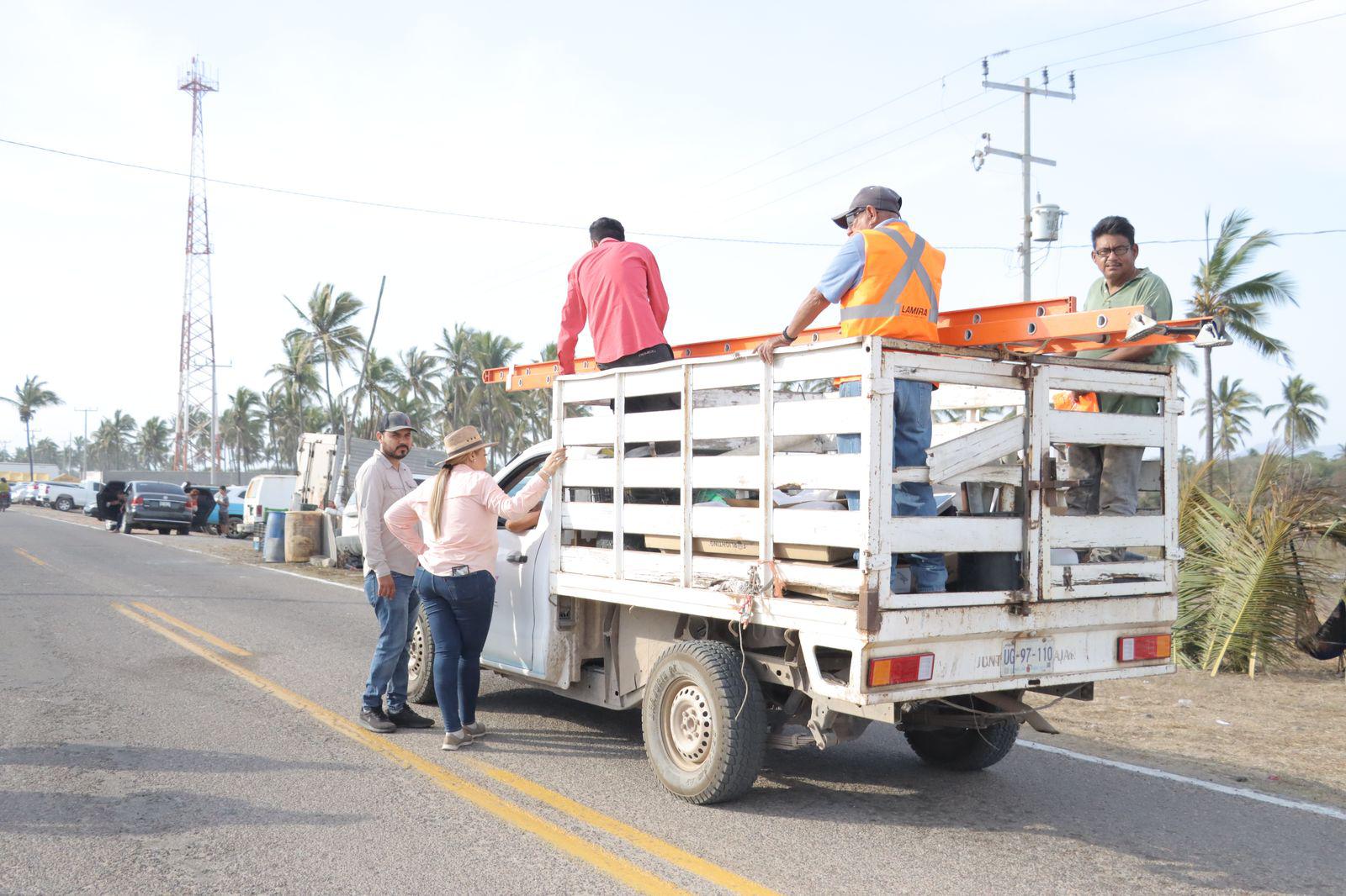 $!Supervisa Alcaldesa de Rosario las playas en el primer día de Semana Santa