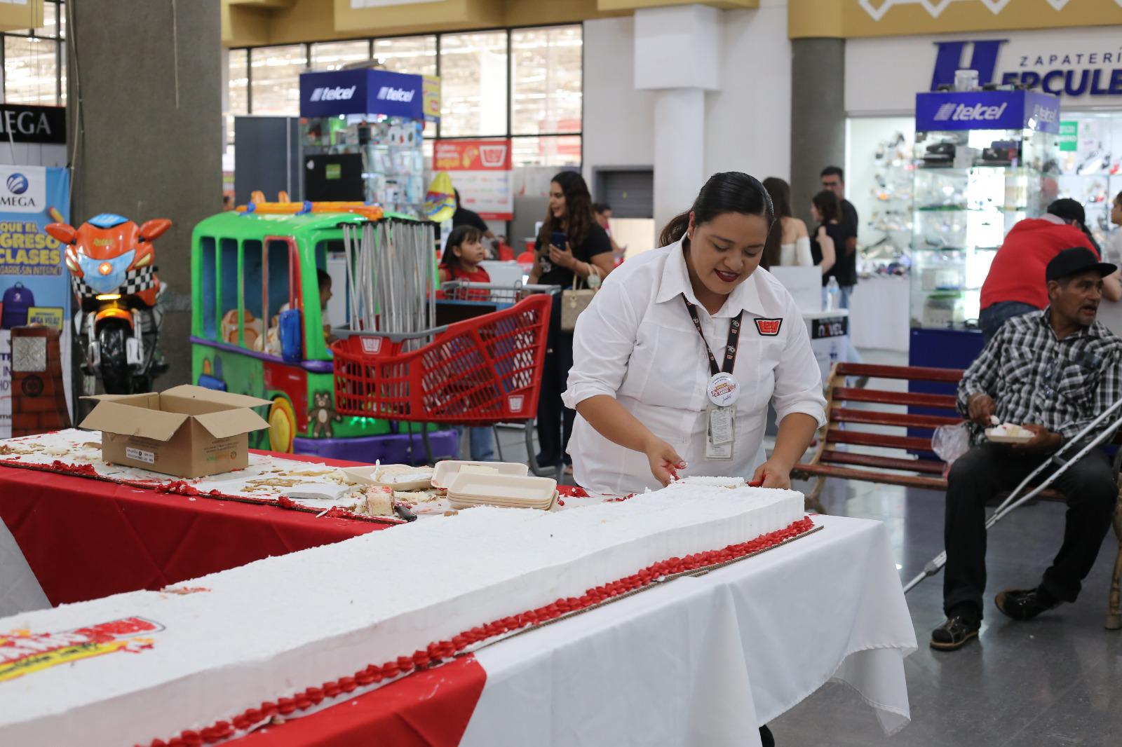 $!Casa Ley celebra 72 años con sus clientes en Mazatlán