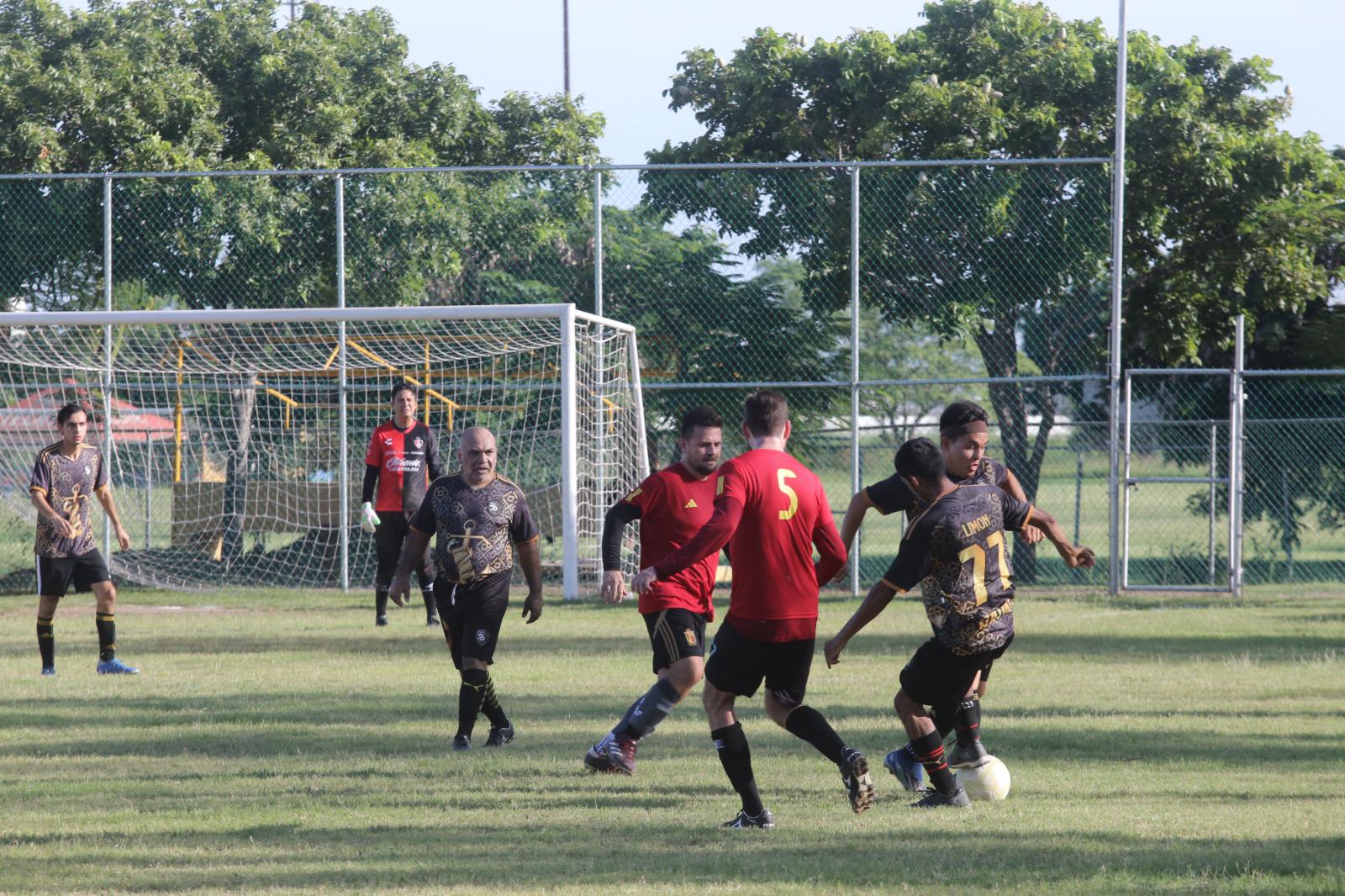 $!Hospital Naval asume liderato del Torneo de la Salud