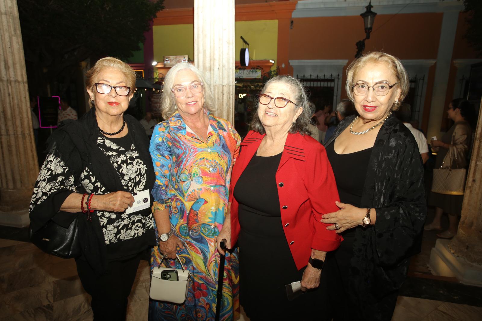 $!Maru de Tirado, Wendy Hardouin, María del Carmen Tirado y Celia de Quintero.